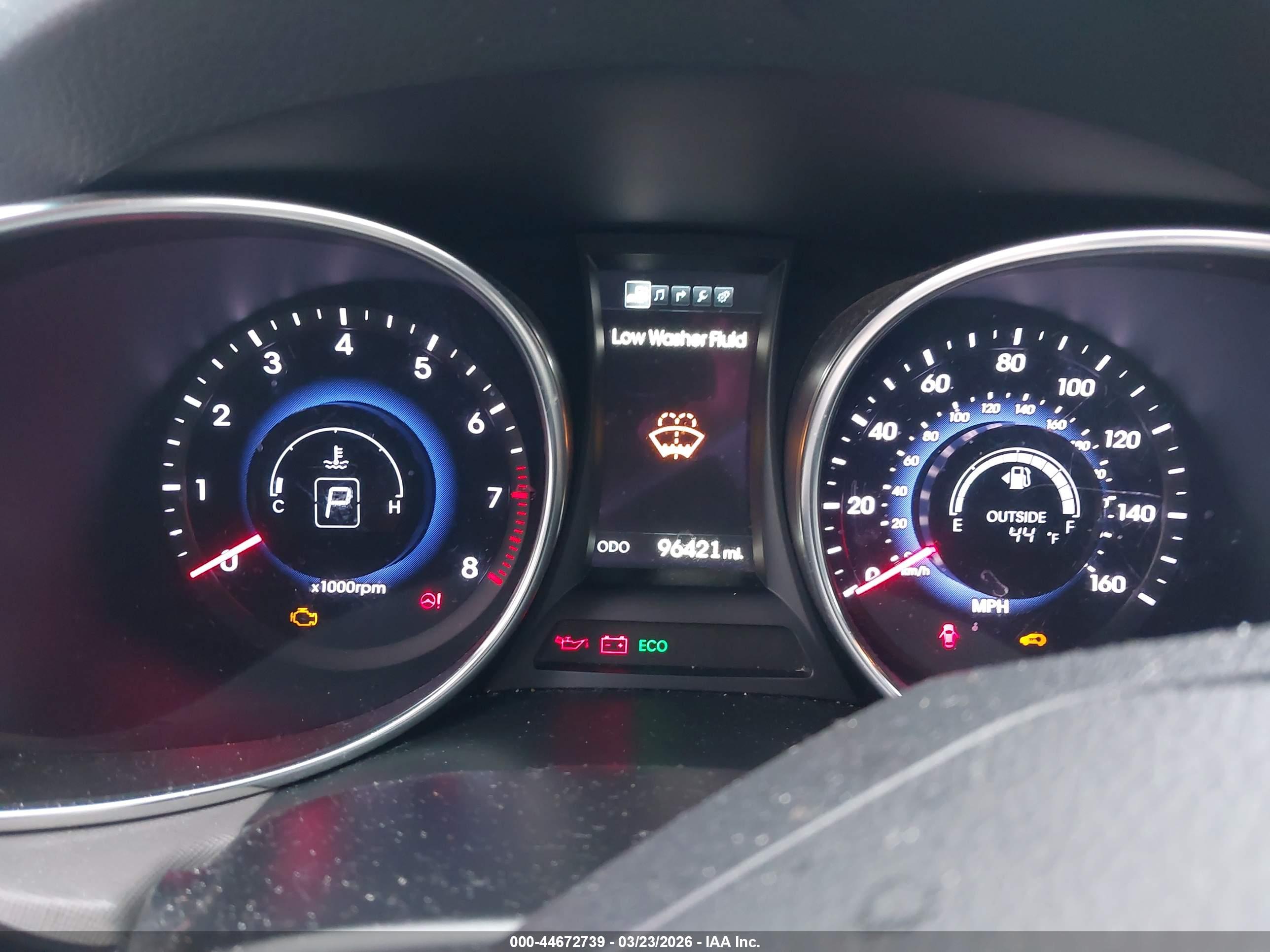 HYUNDAI SANTA image 7