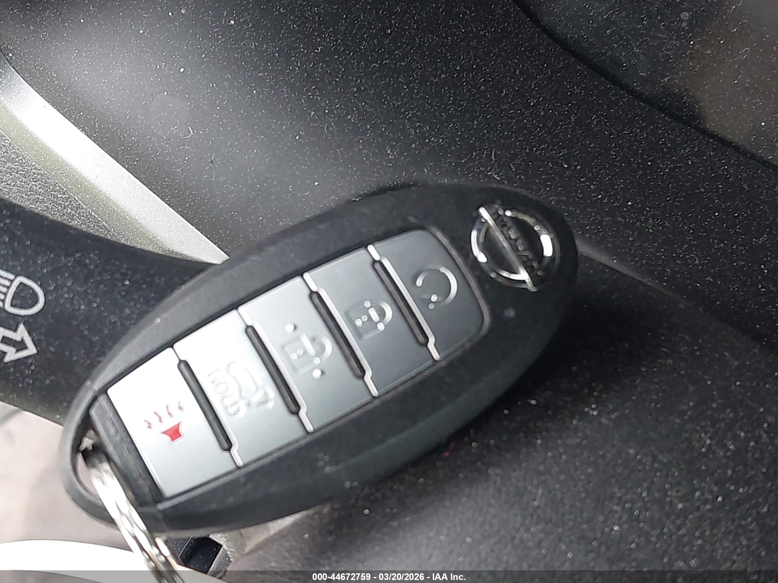 NISSAN MURANO image 11