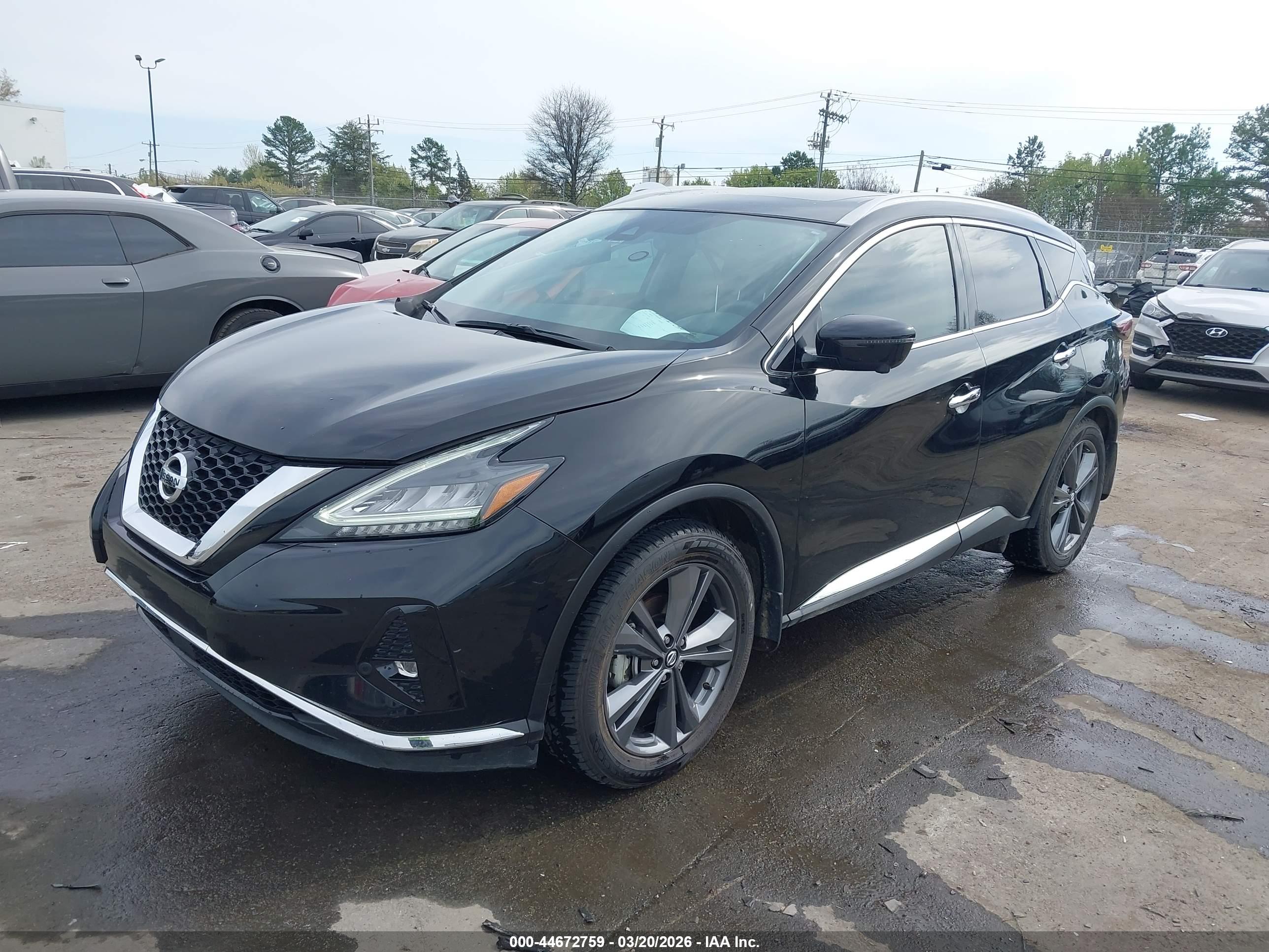 NISSAN MURANO image 2