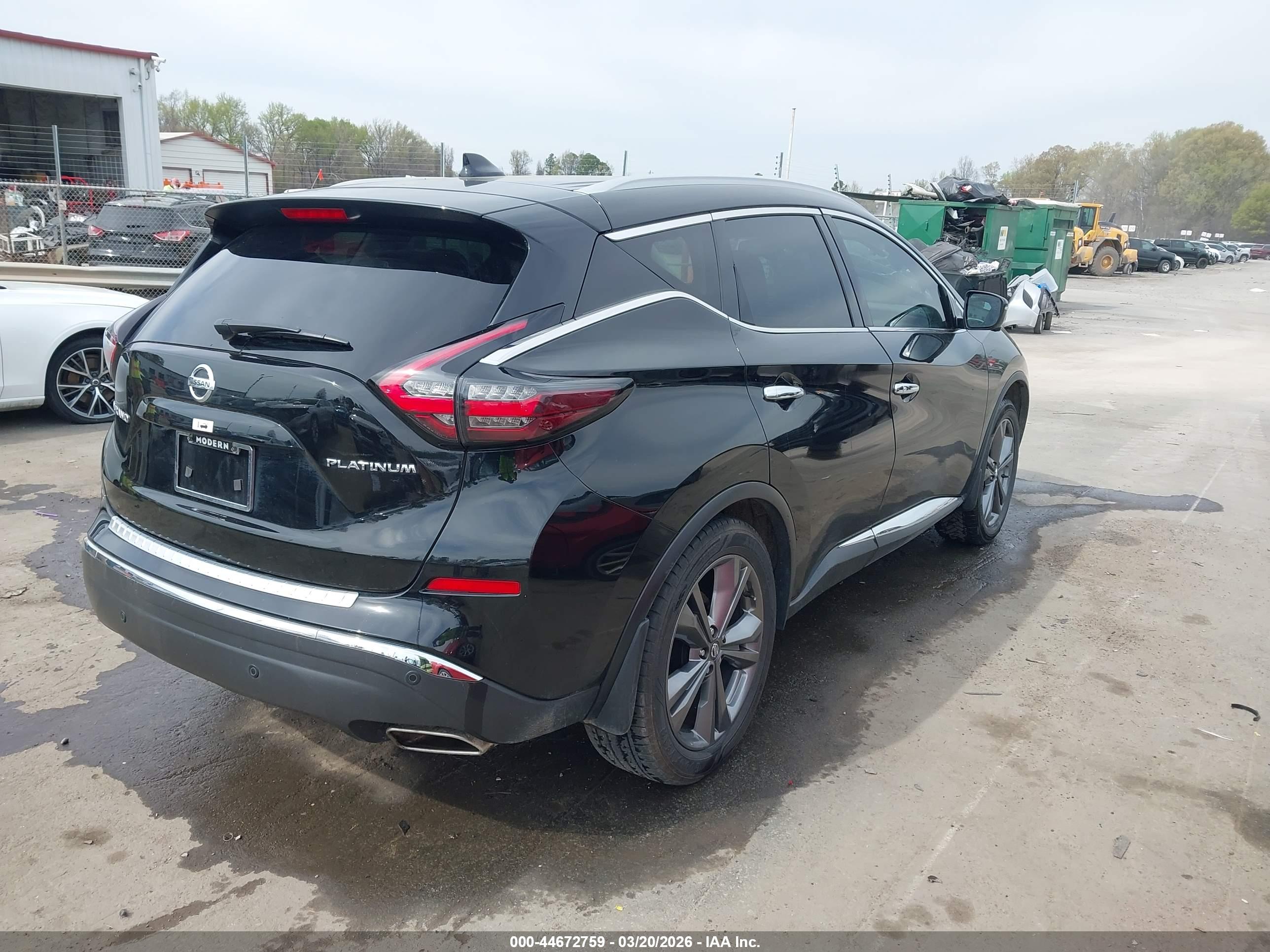 NISSAN MURANO image 4