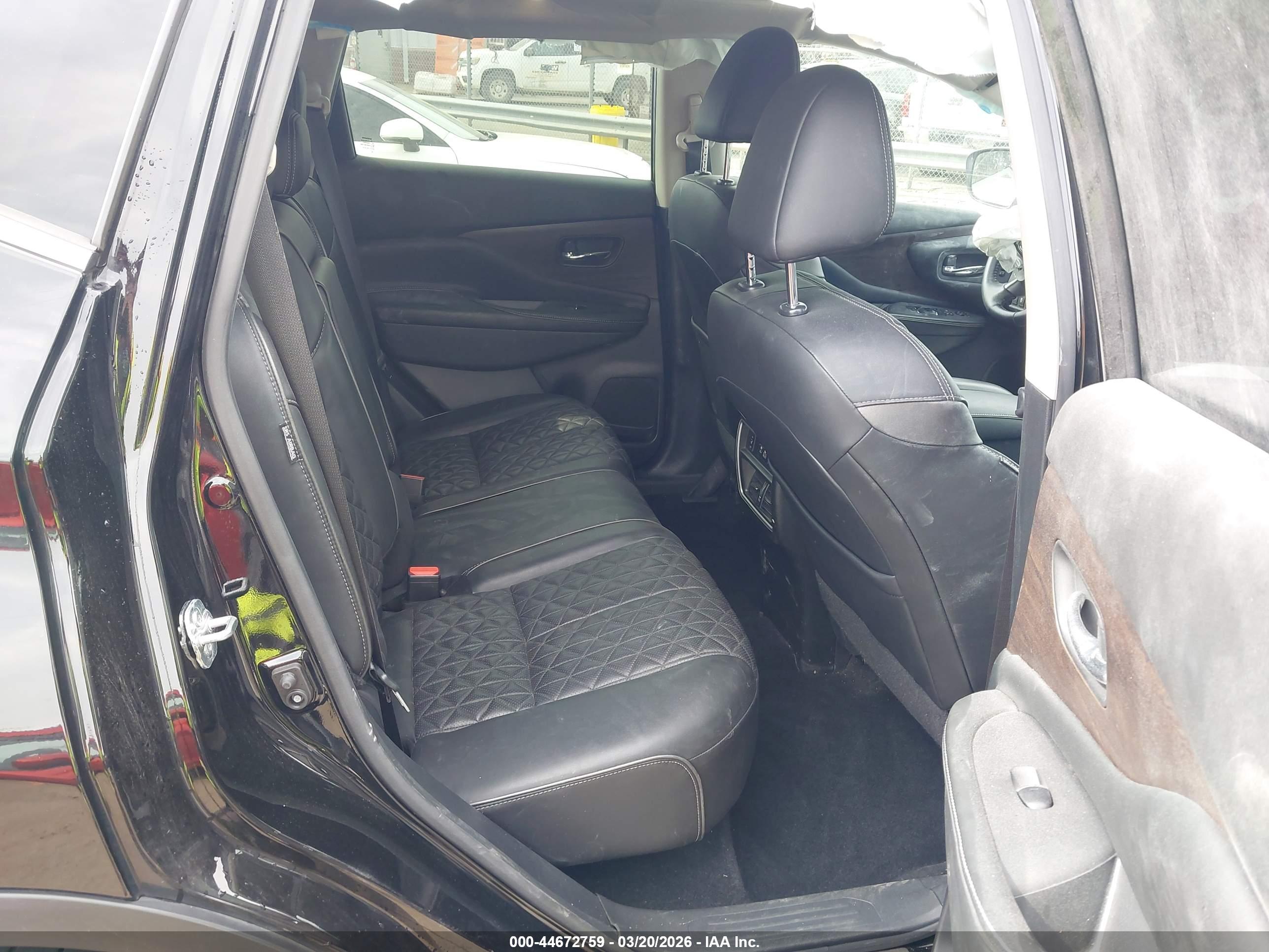 NISSAN MURANO image 8