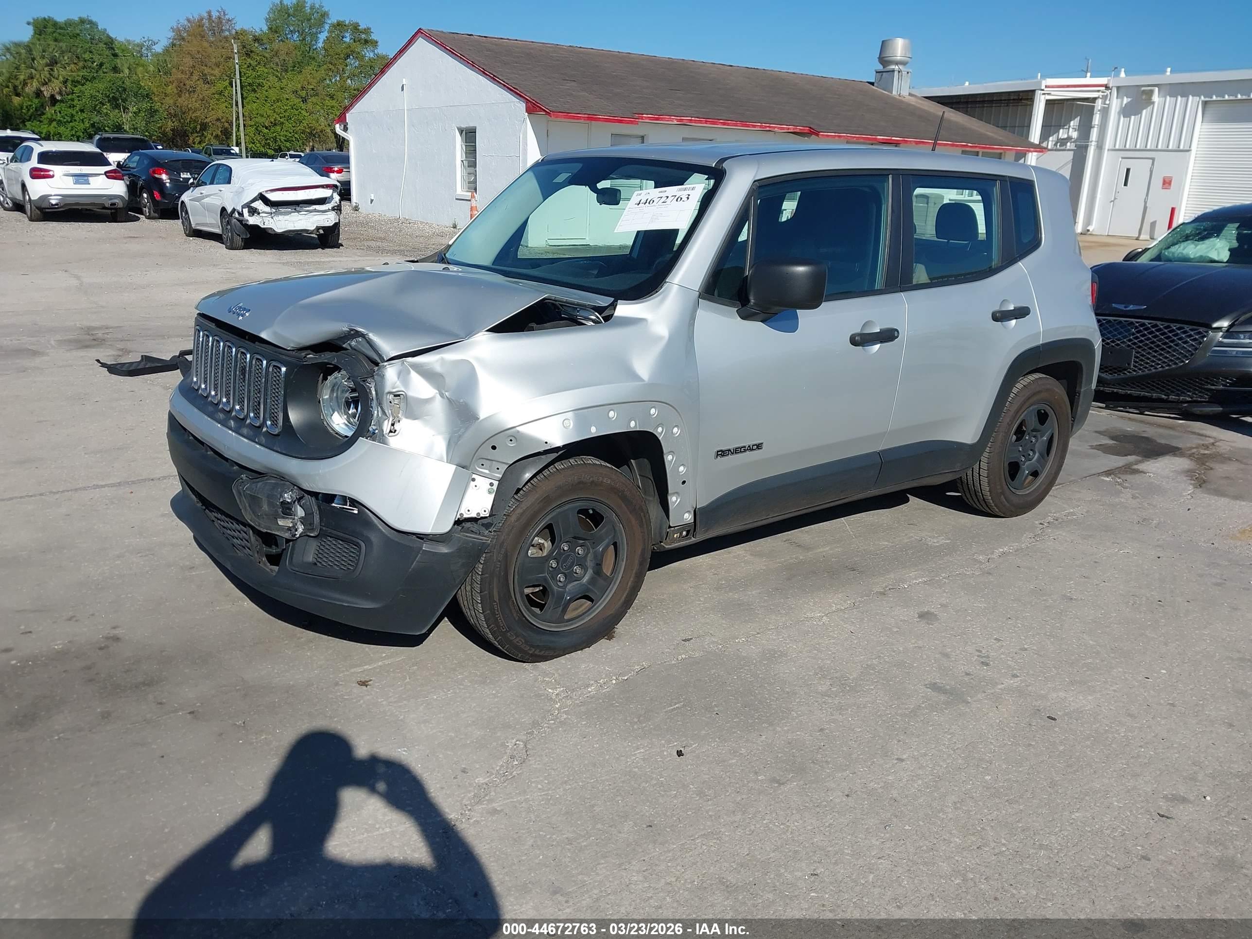 JEEP RENEGADE image 2