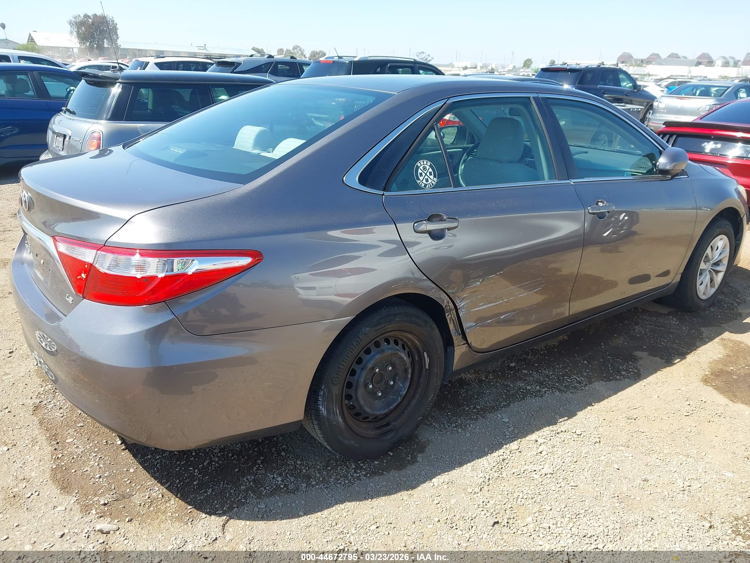 TOYOTA CAMRY image 4