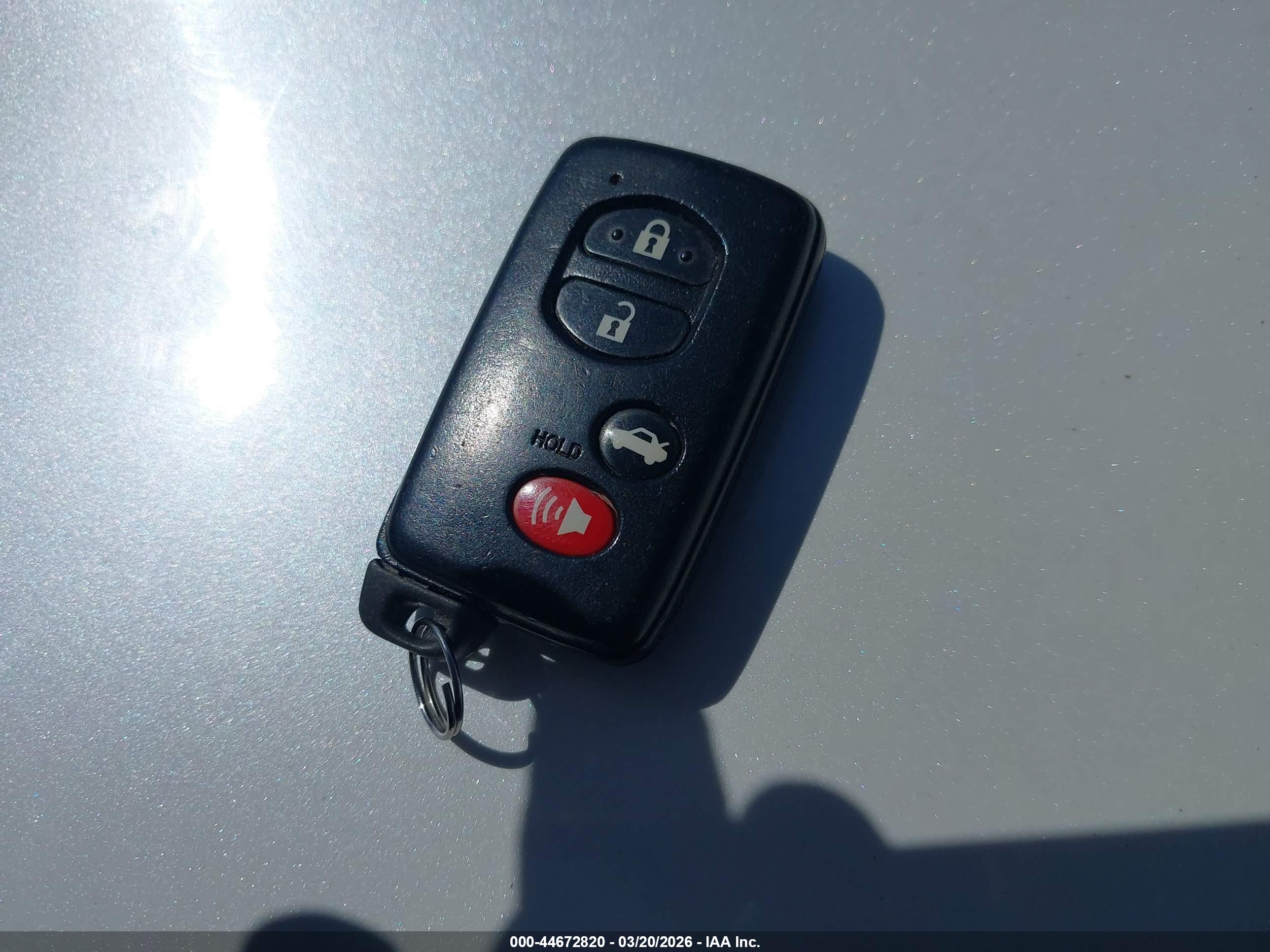 TOYOTA AVALON image 11