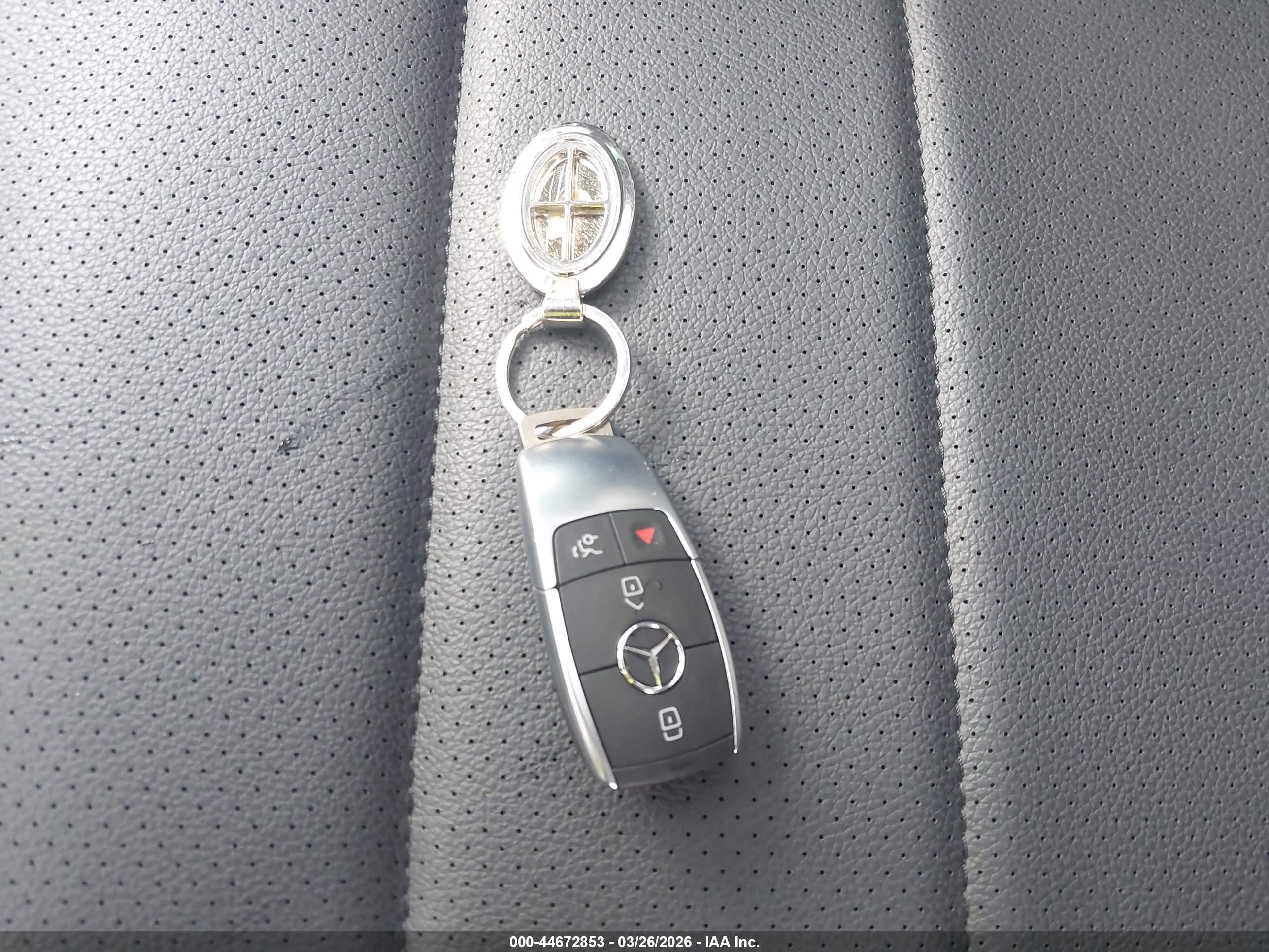 MERCEDES-BENZ GLE image 11