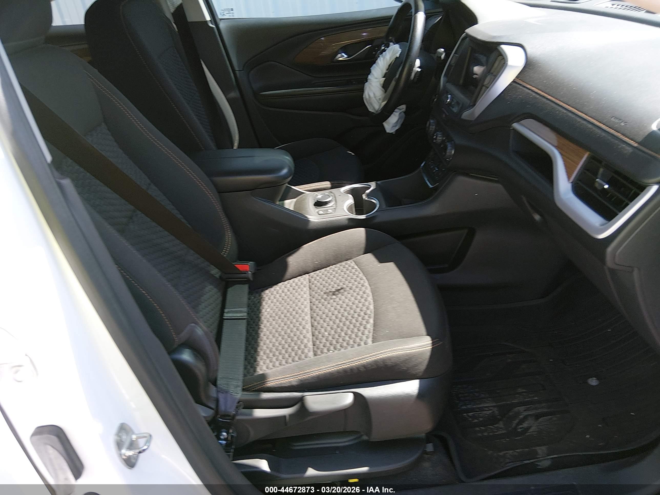 GMC TERRAIN image 5