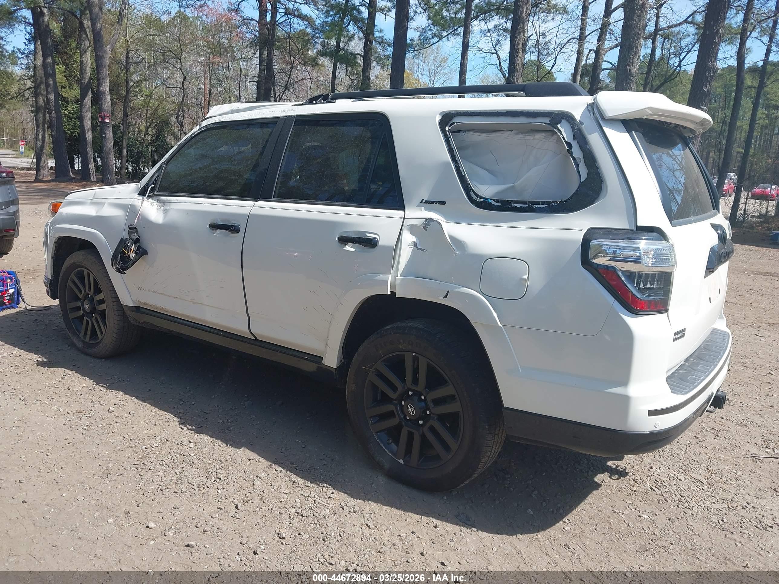 TOYOTA 4RUNNER image 3