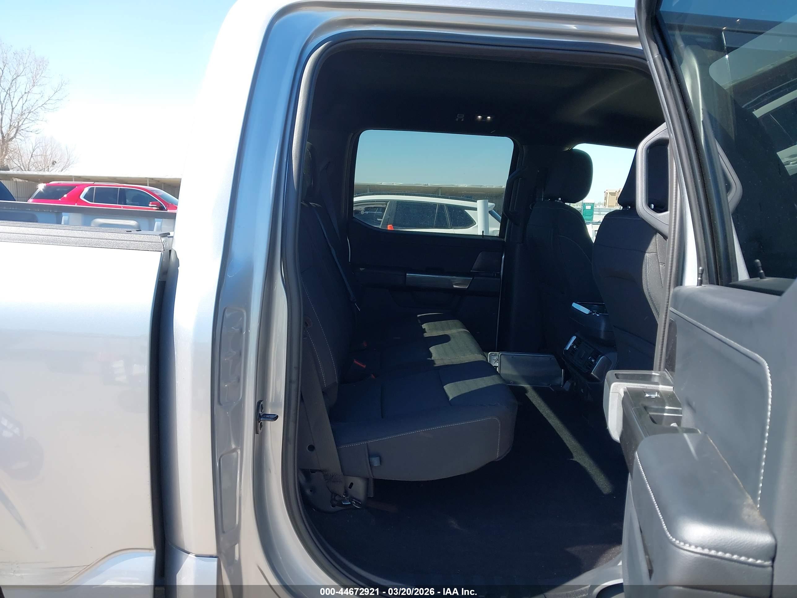 FORD F-150 image 8