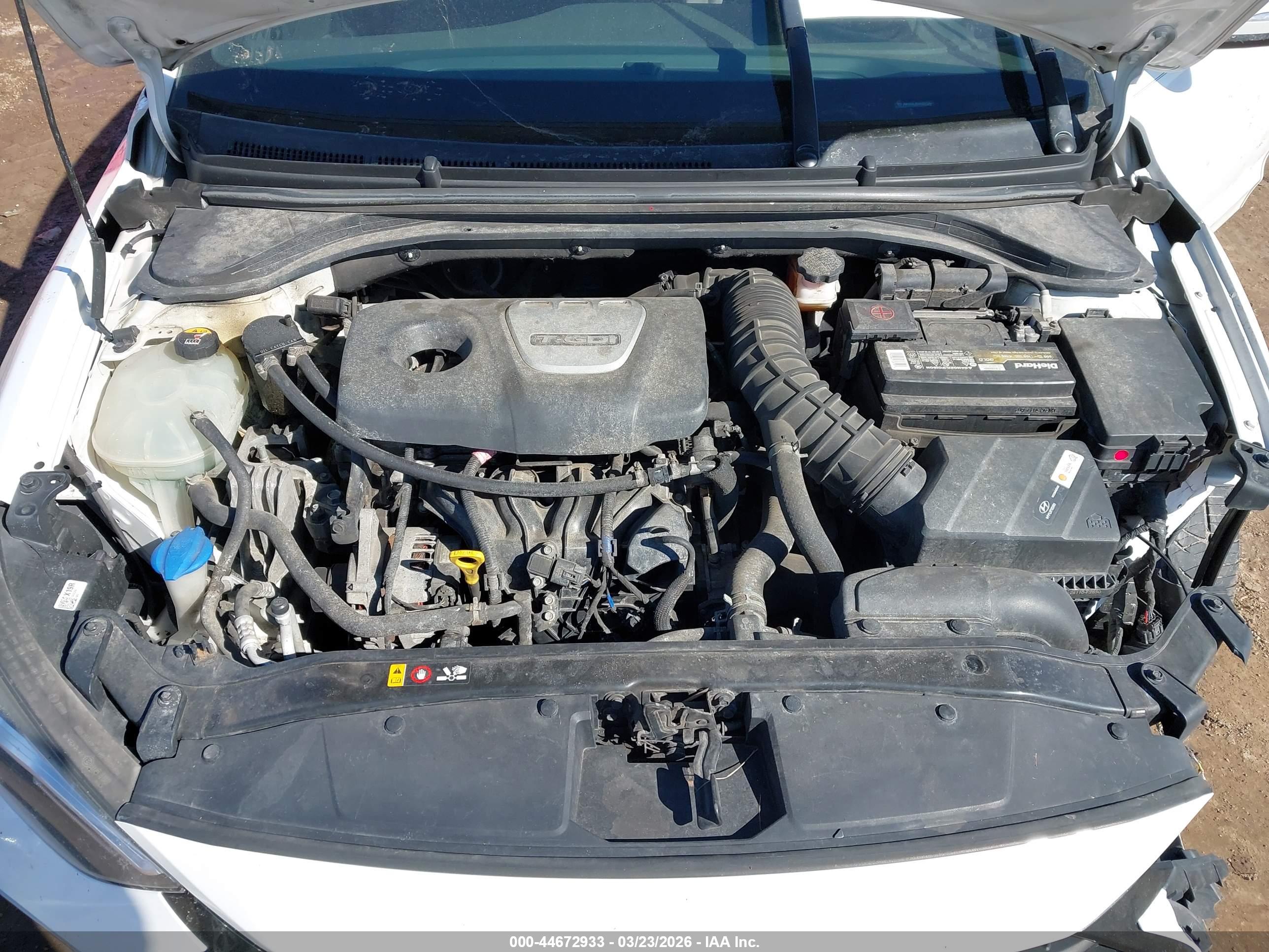 HYUNDAI ELANTRA image 10