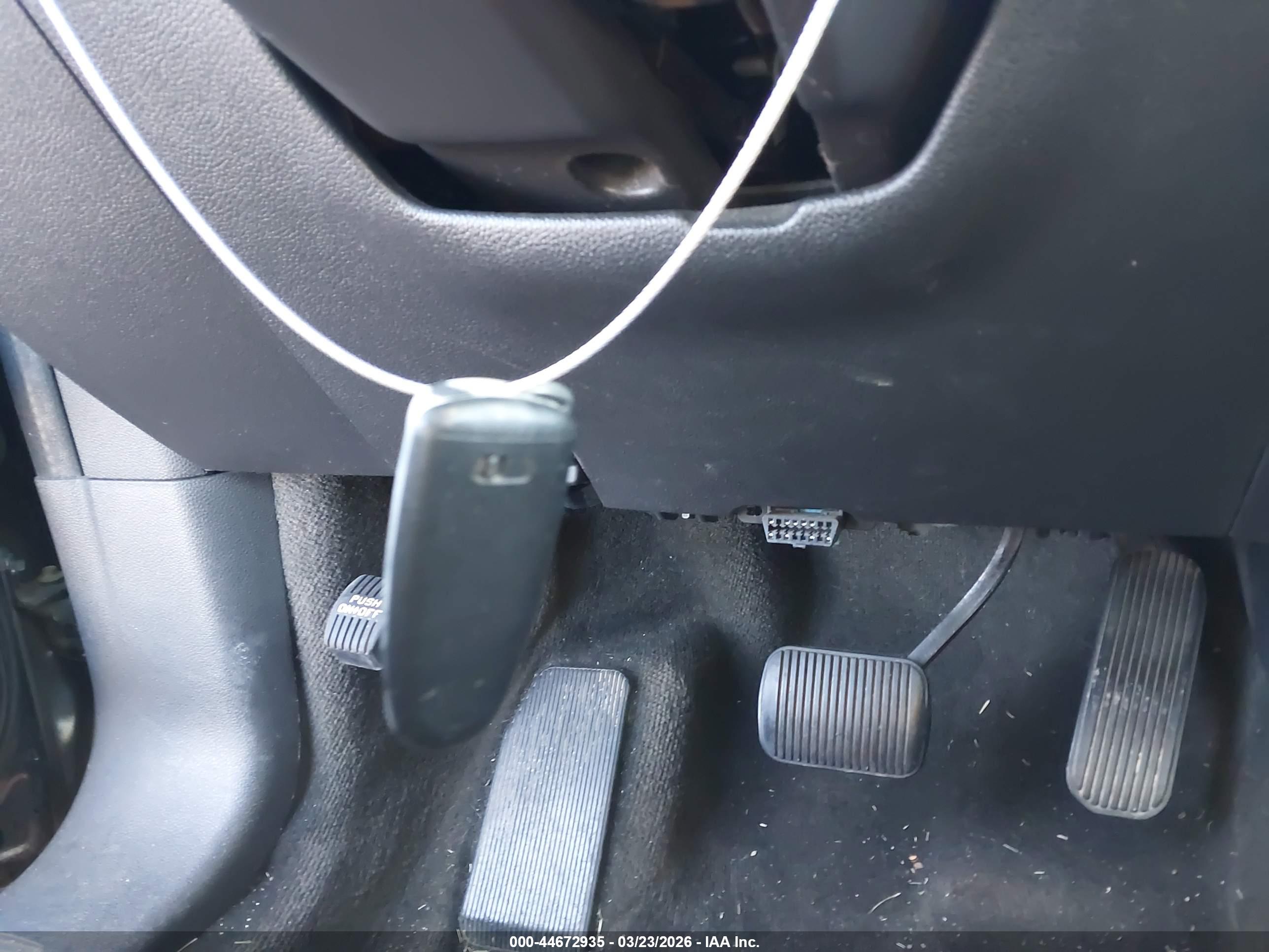 FORD EXPLORER image 11