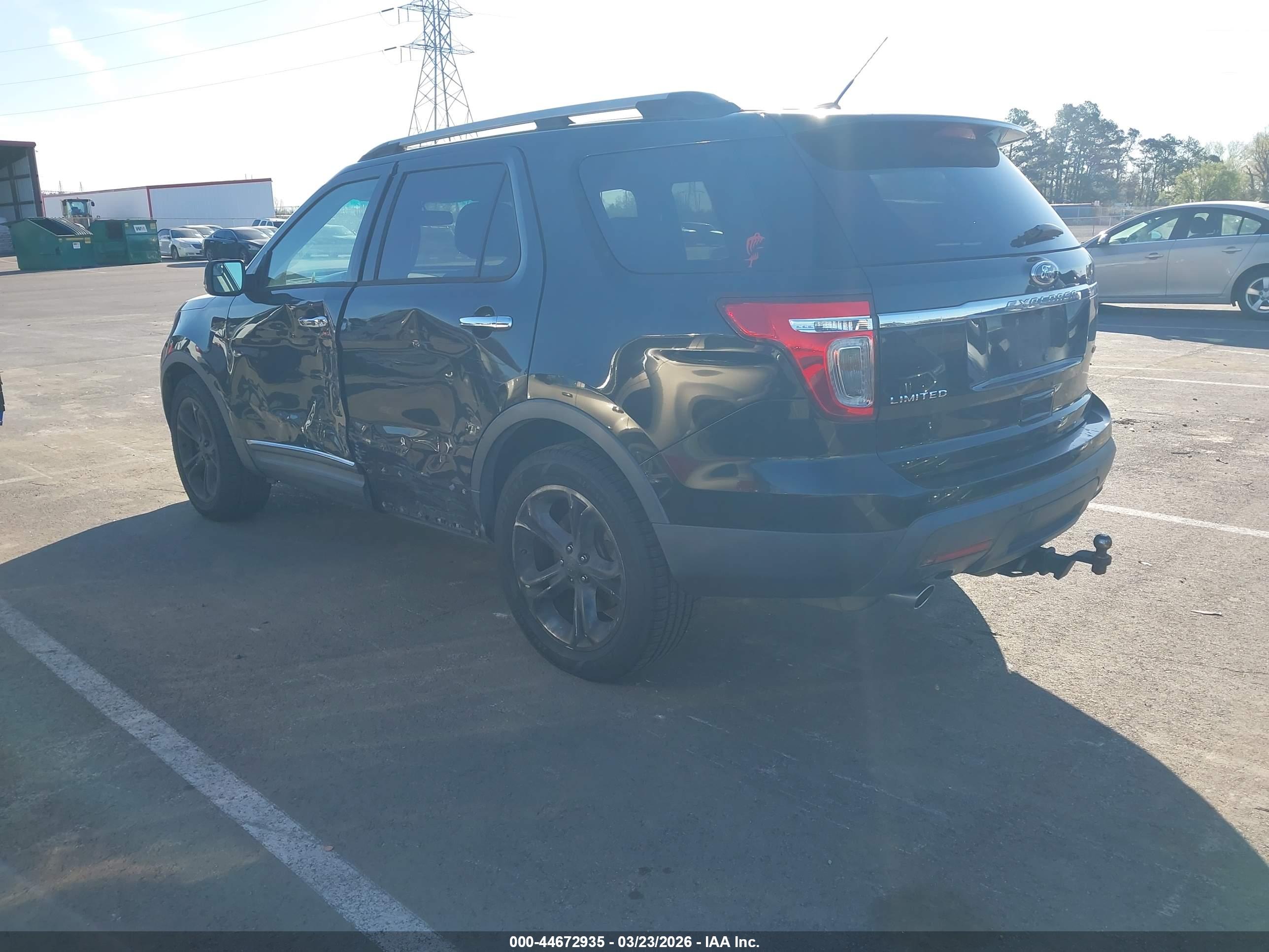 FORD EXPLORER image 3