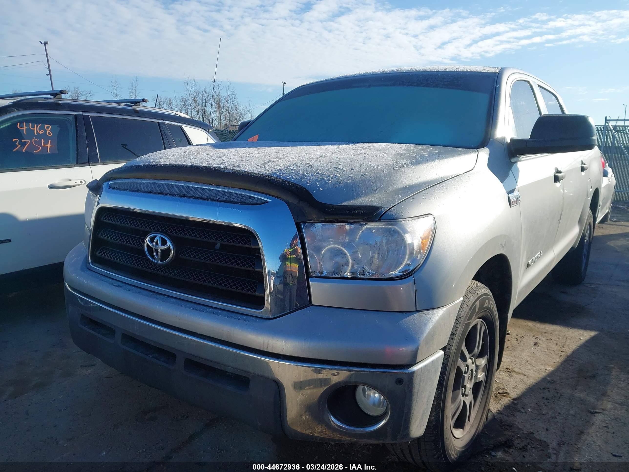 TOYOTA TUNDRA image 6