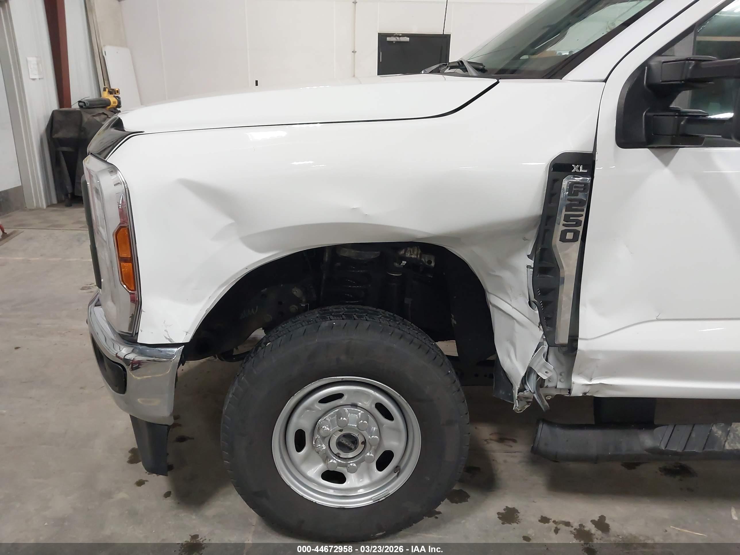 FORD F-250 image 6