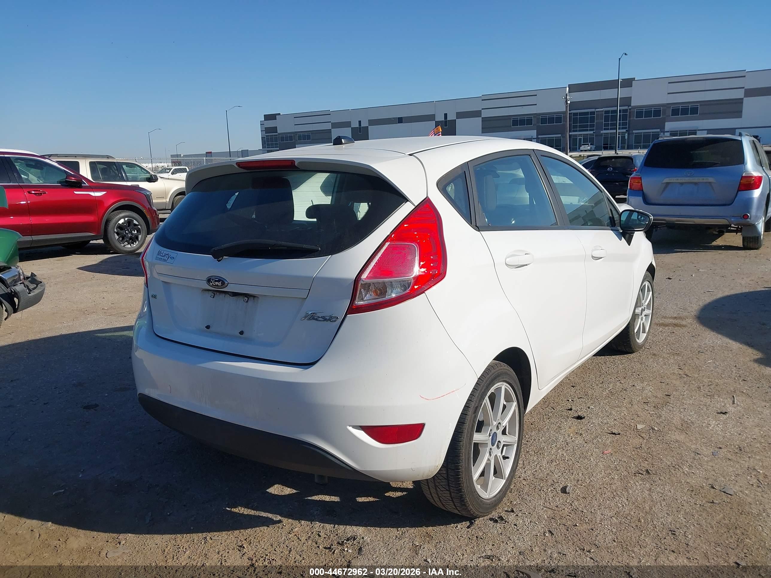 FORD FIESTA image 4