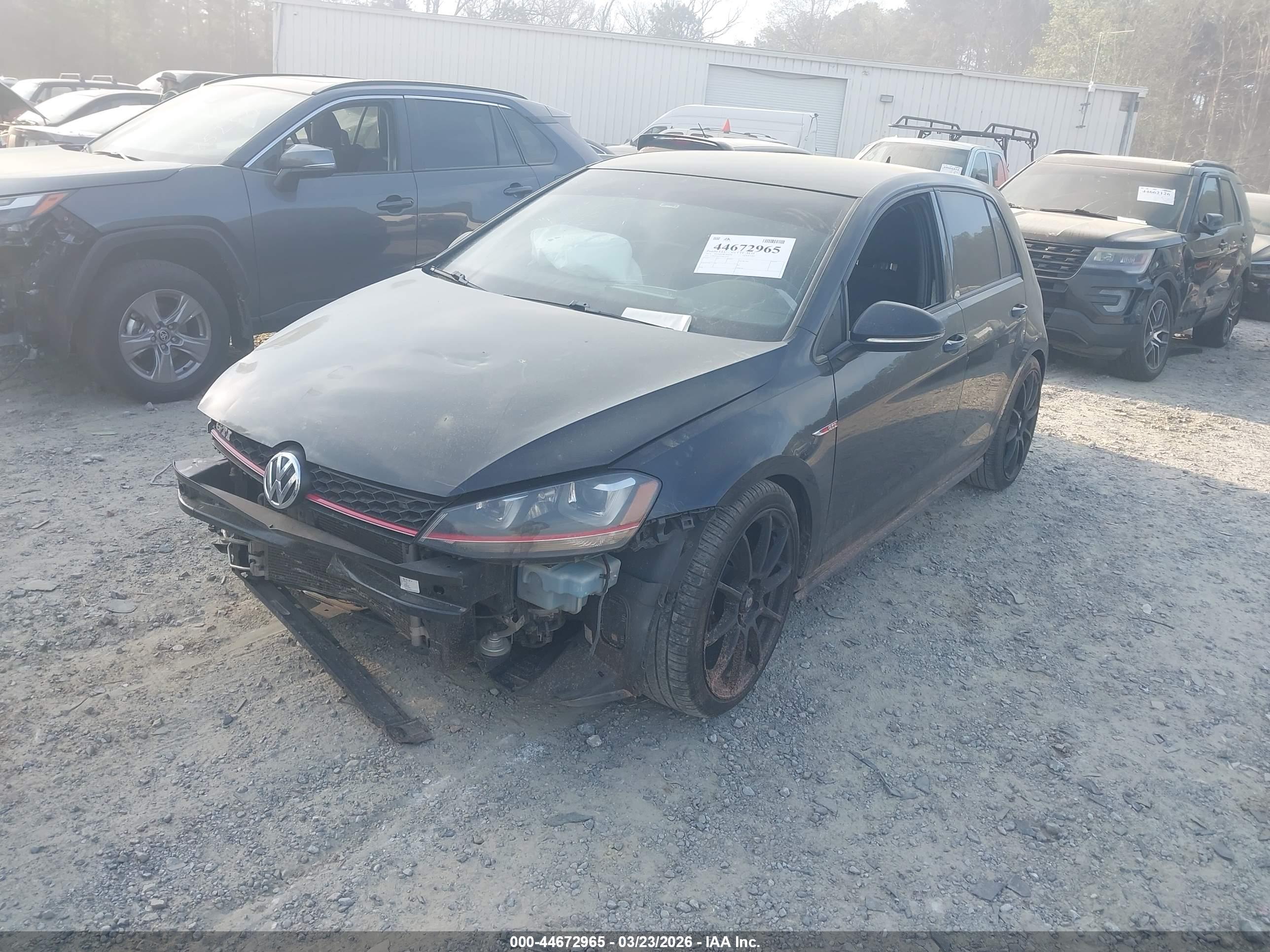 VOLKSWAGEN GOLF image 2