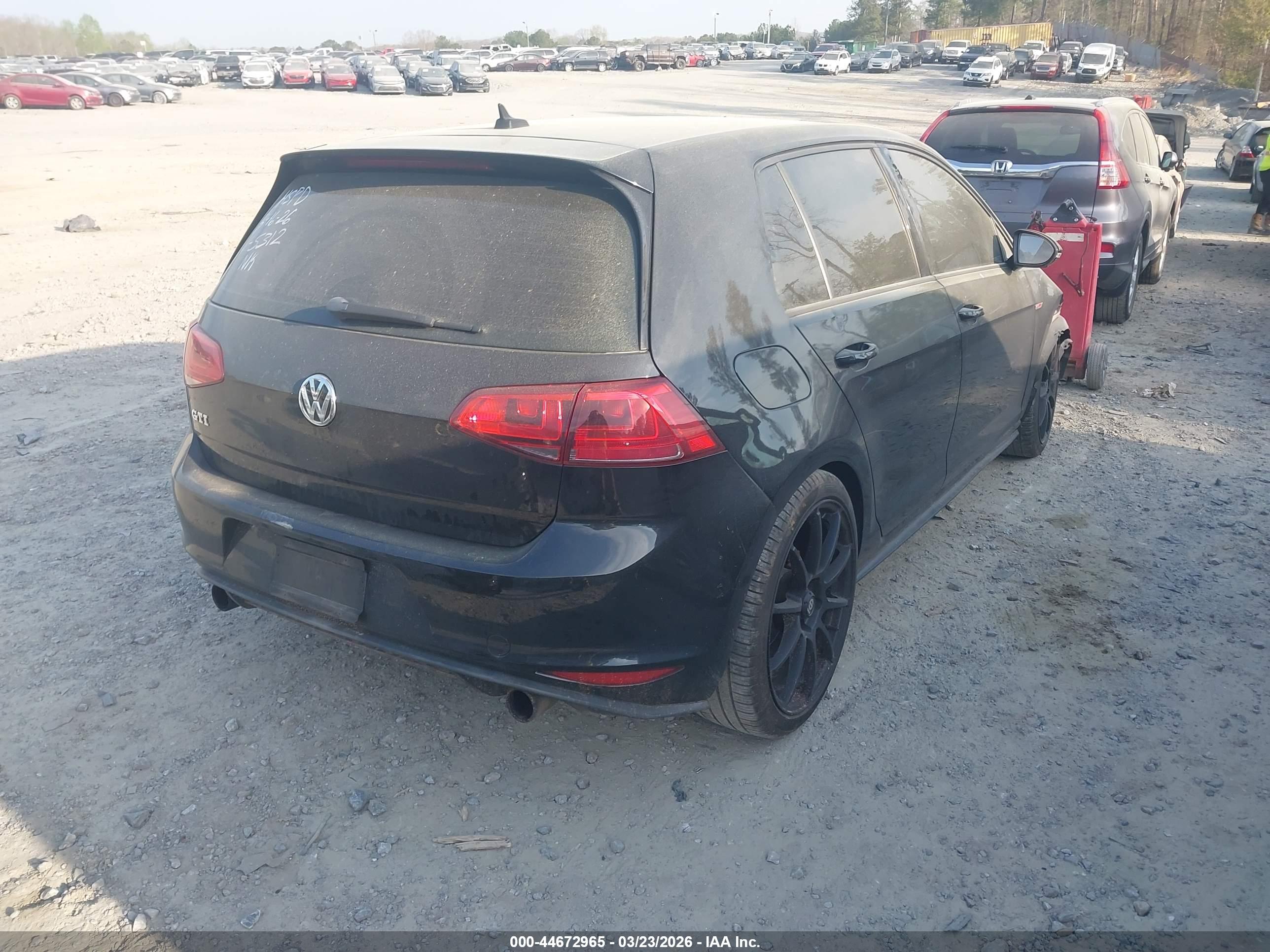 VOLKSWAGEN GOLF image 4