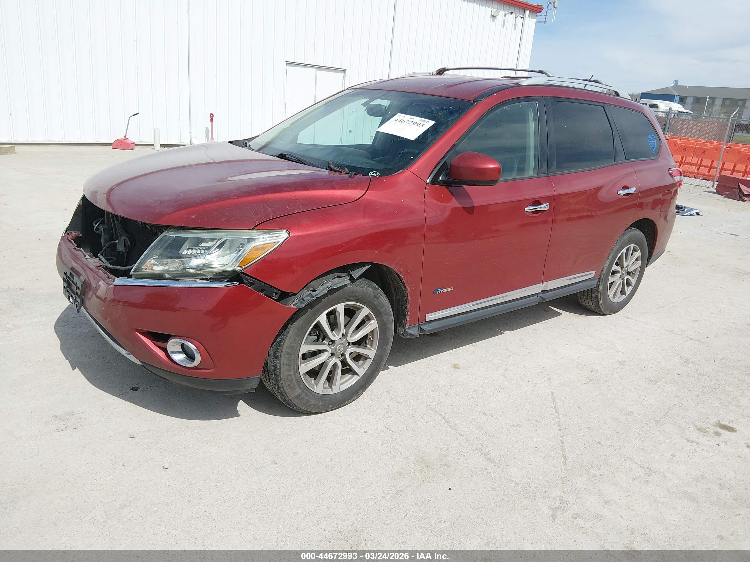 NISSAN PATHFINDER image 2
