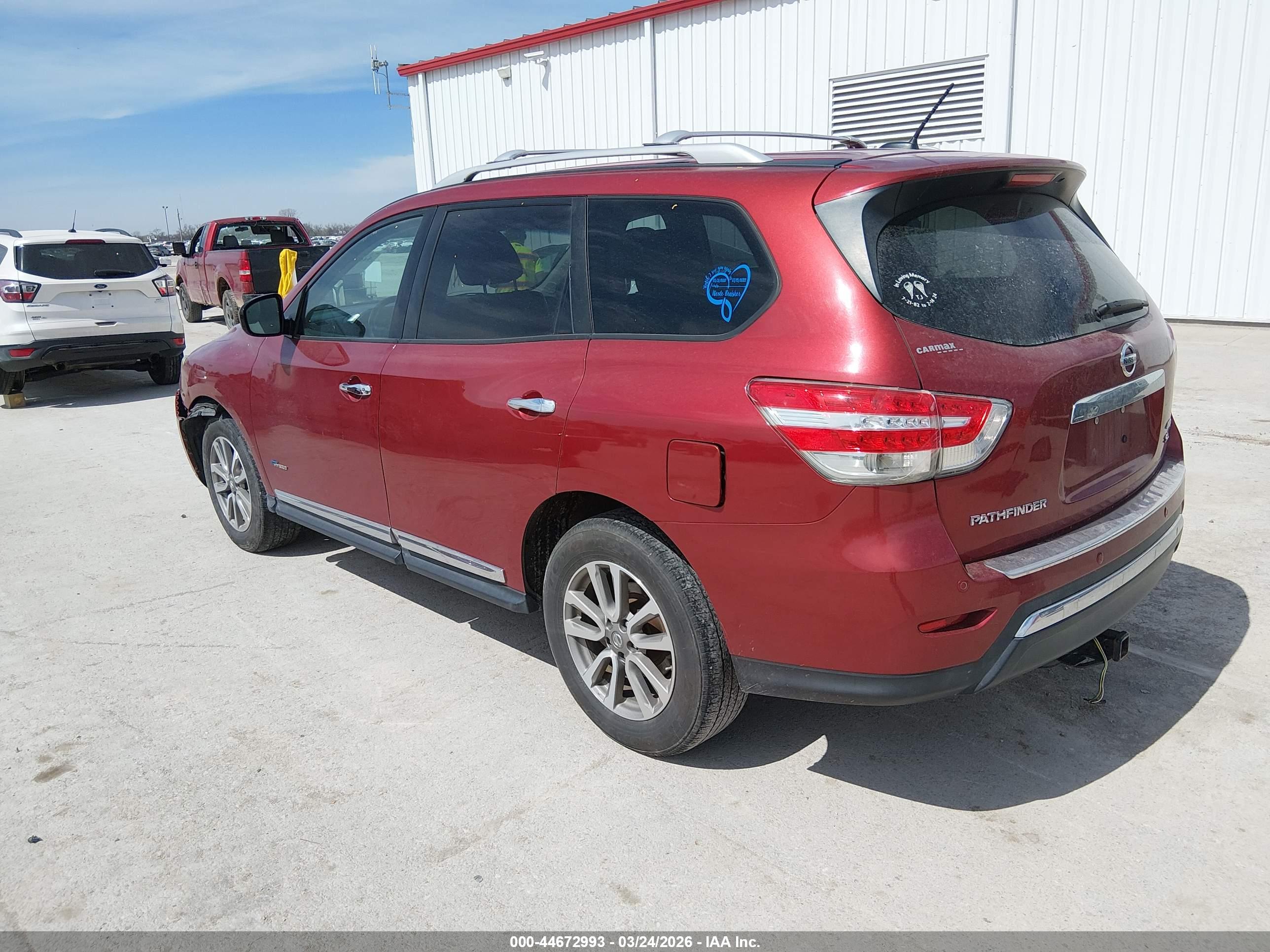 NISSAN PATHFINDER image 3