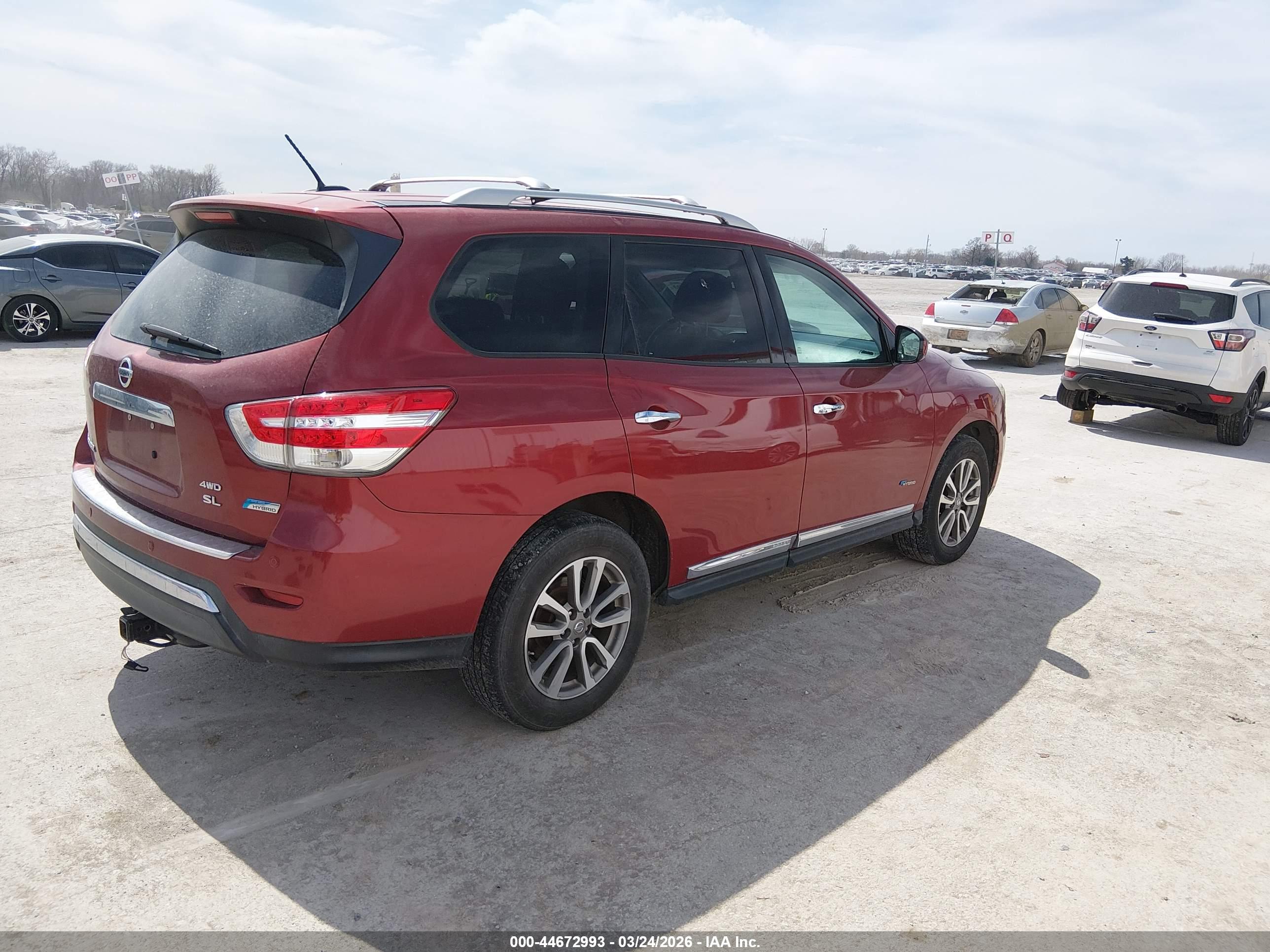 NISSAN PATHFINDER image 4
