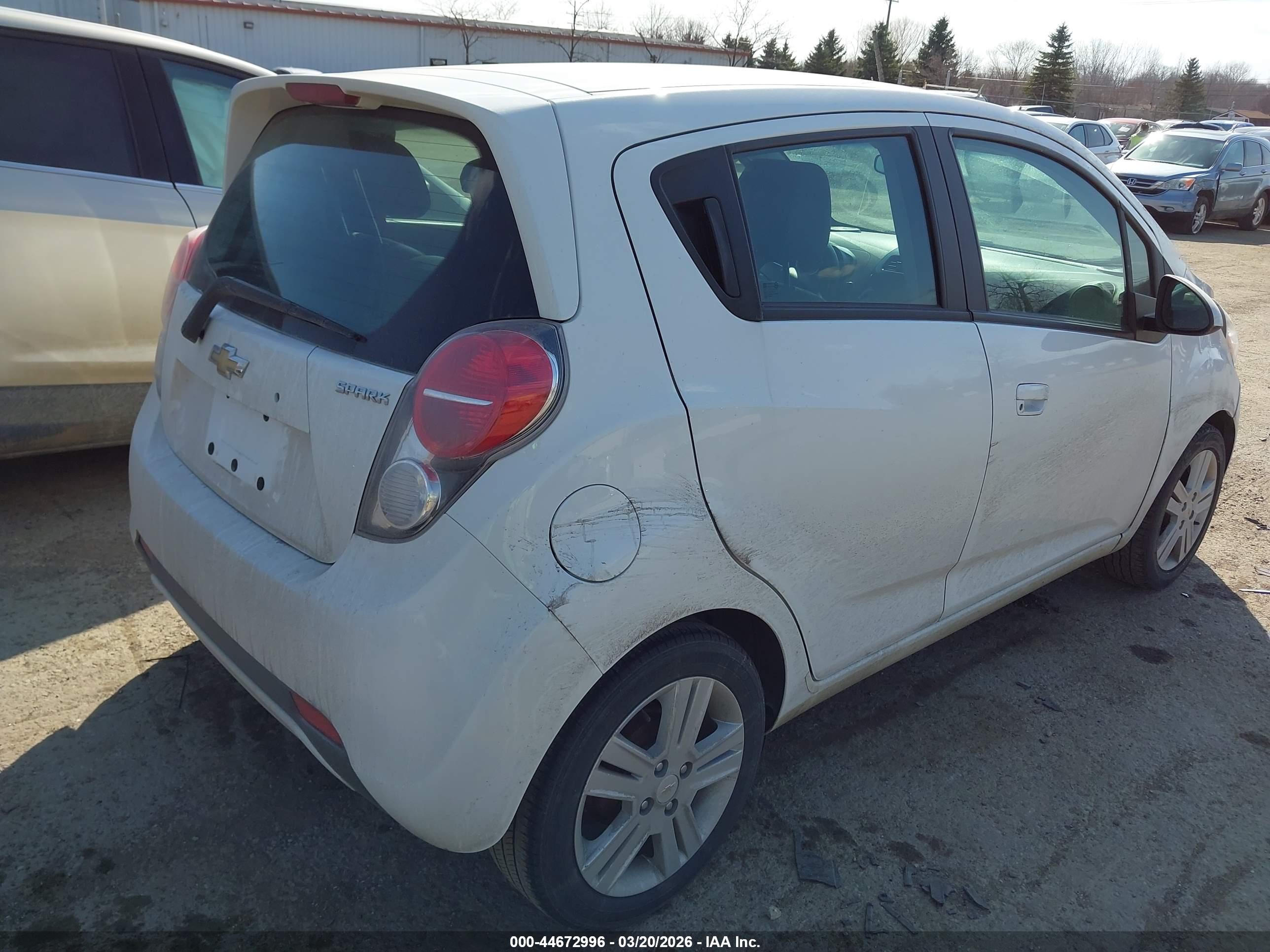 CHEVROLET SPARK image 4