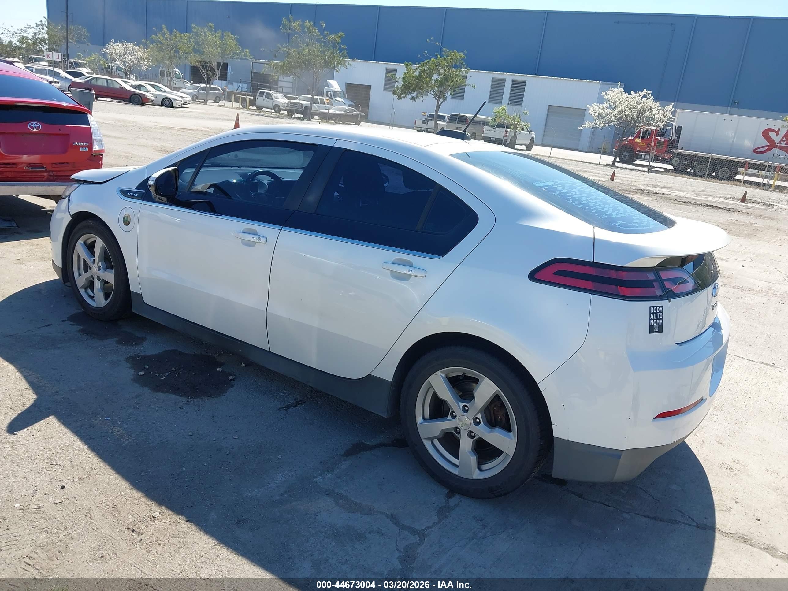 CHEVROLET VOLT image 3