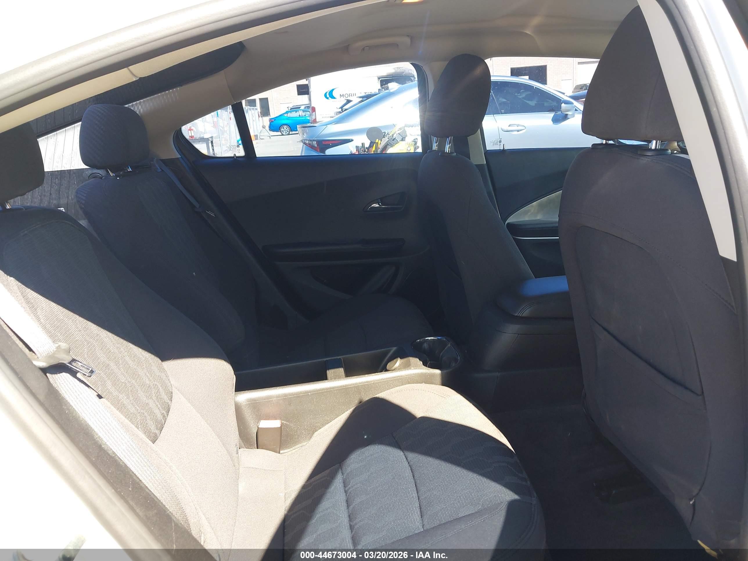 CHEVROLET VOLT image 8