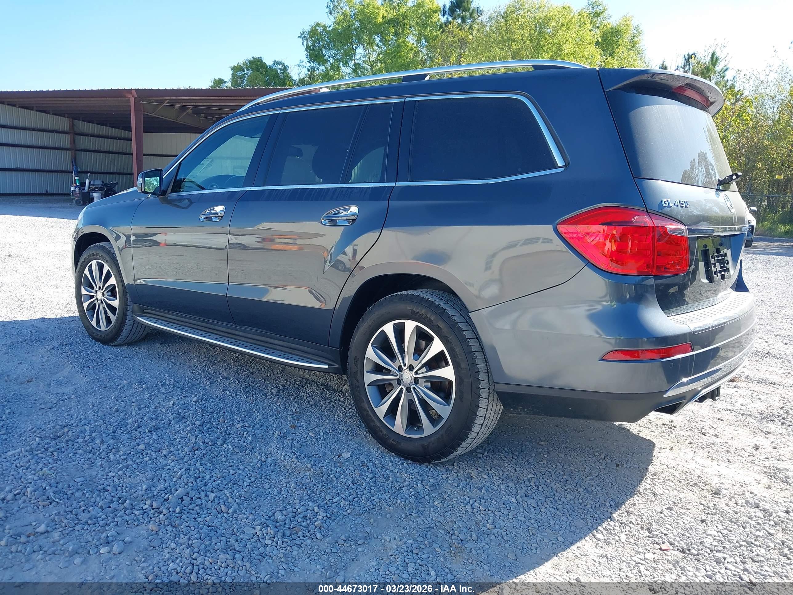 MERCEDES-BENZ GL image 3