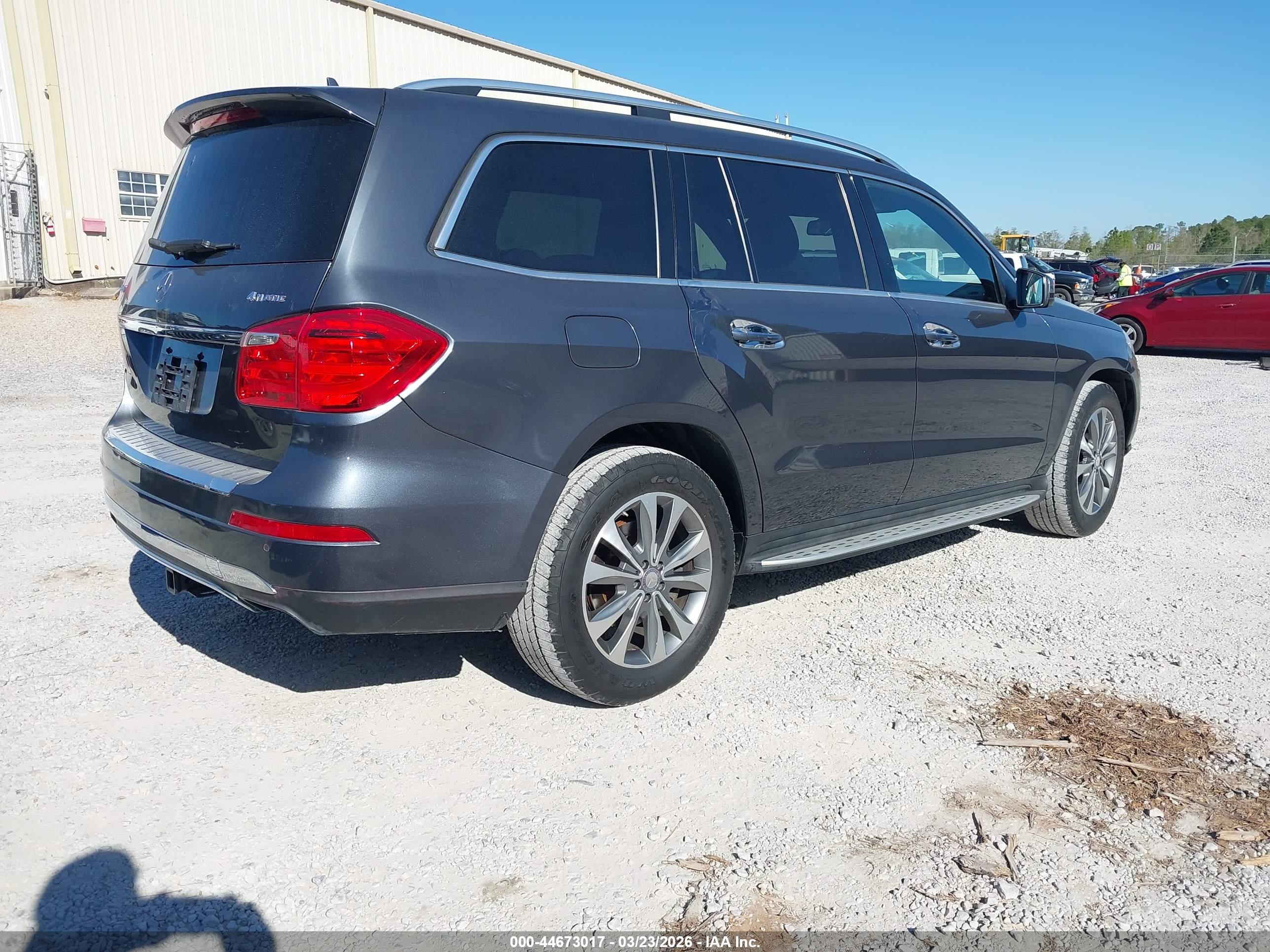 MERCEDES-BENZ GL image 4