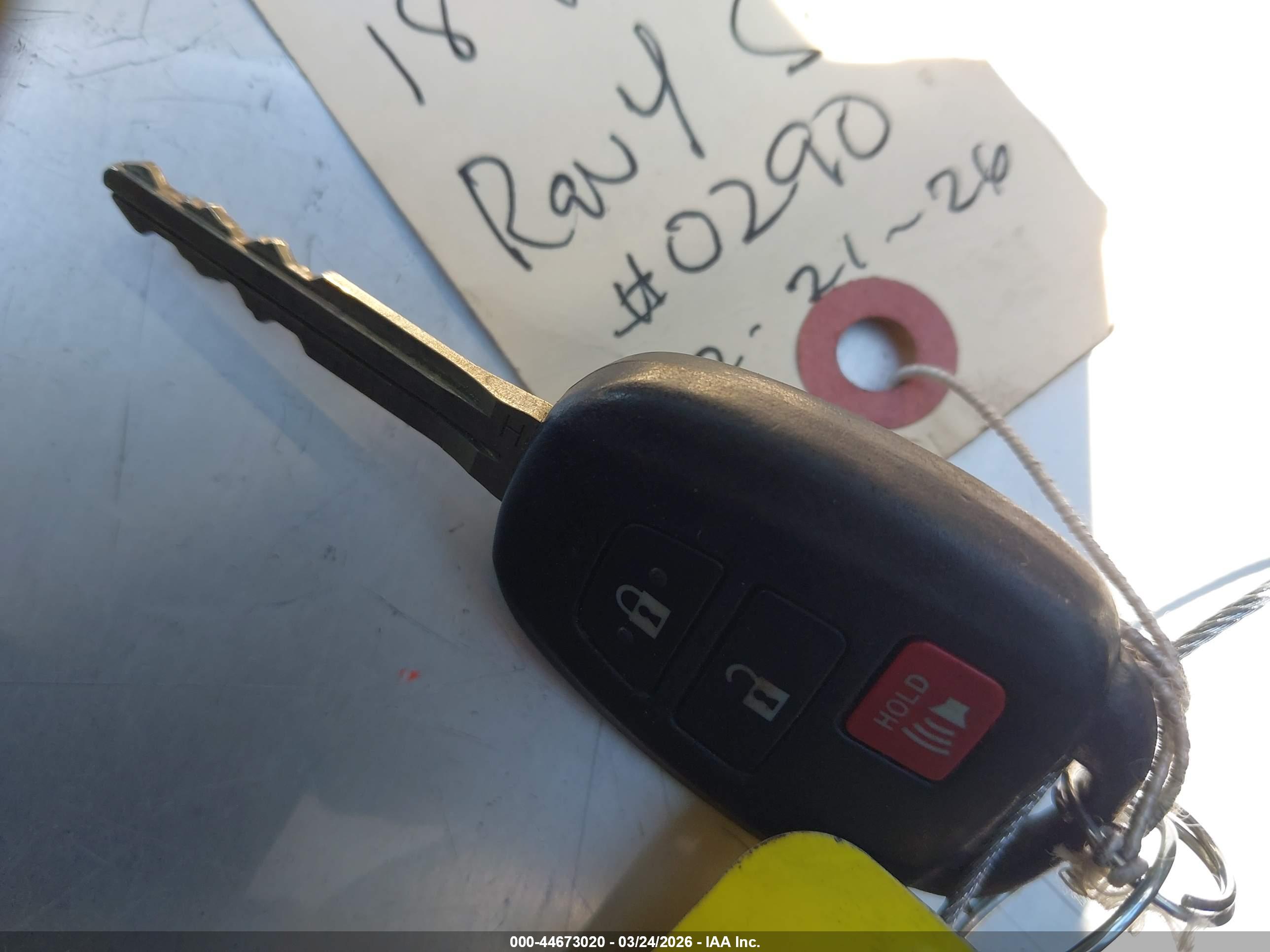 TOYOTA RAV4 image 11