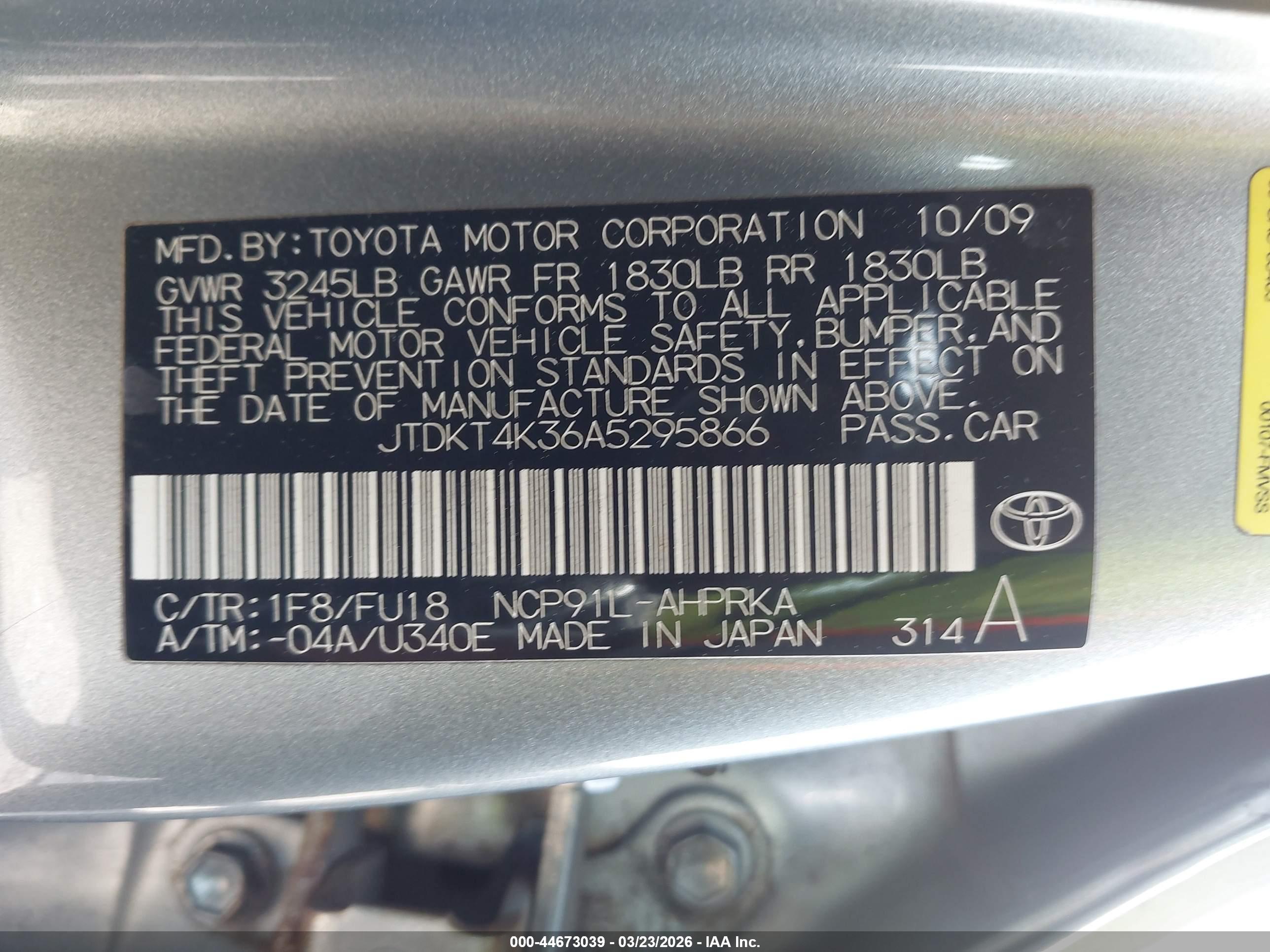 TOYOTA YARIS image 9