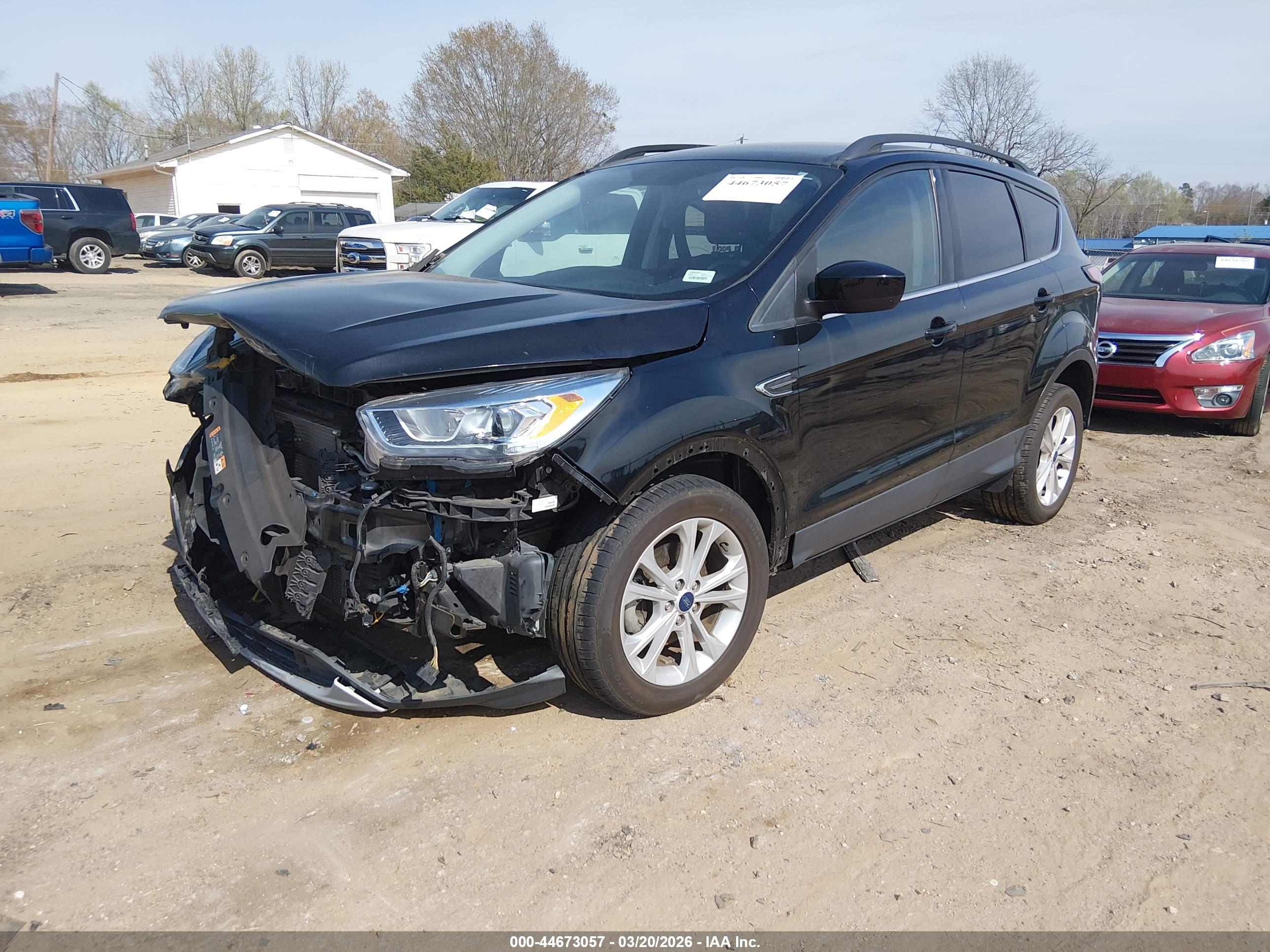 FORD ESCAPE image 2