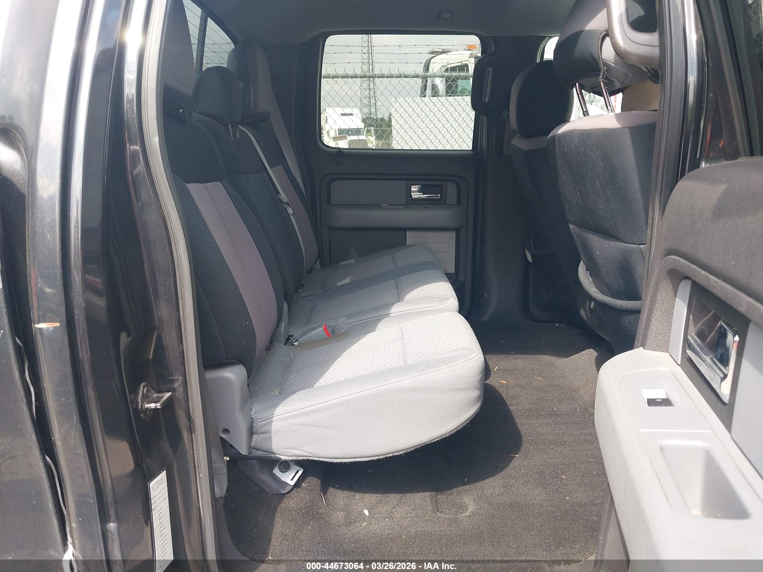 FORD F-150 image 8