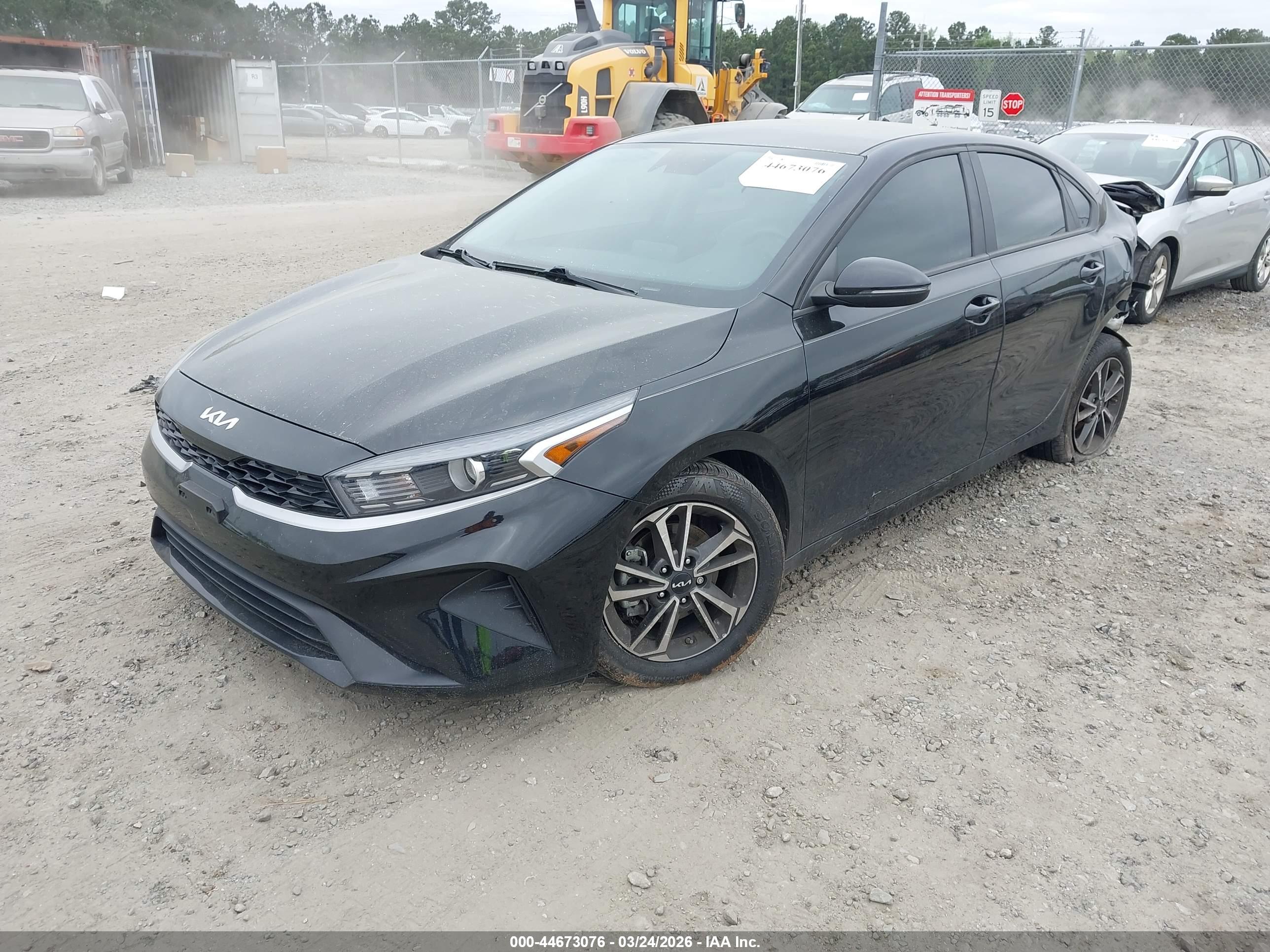 KIA FORTE image 2