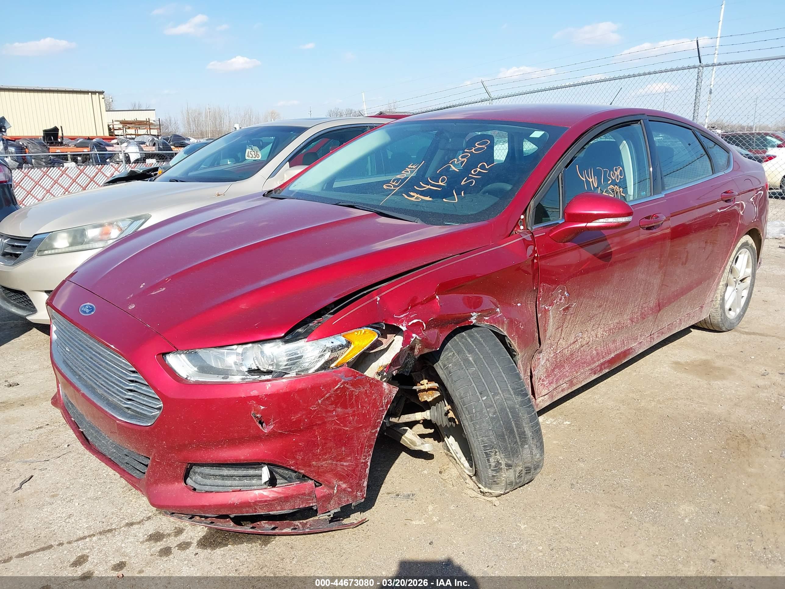 FORD FUSION image 6