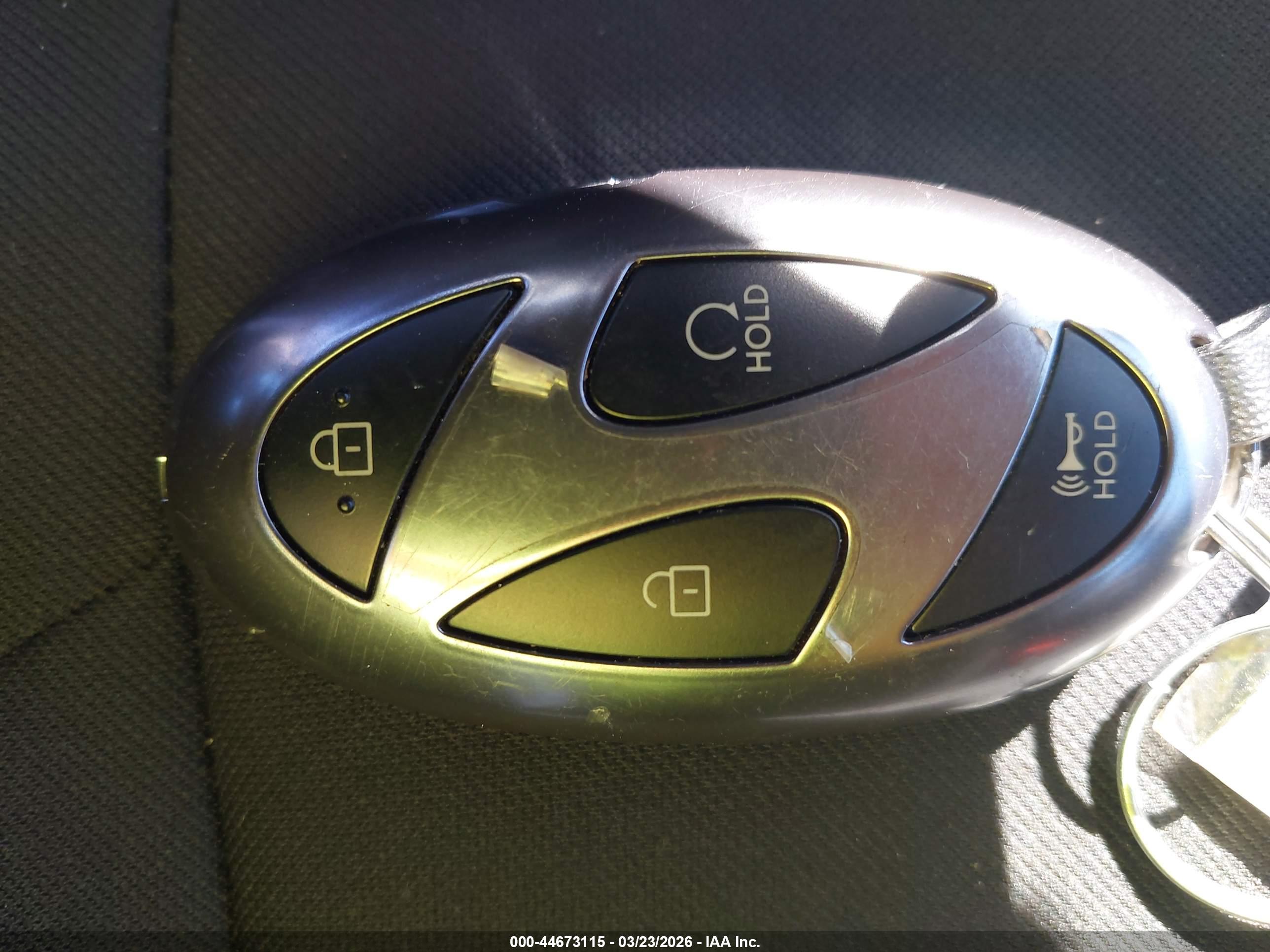 HYUNDAI ELANTRA image 11