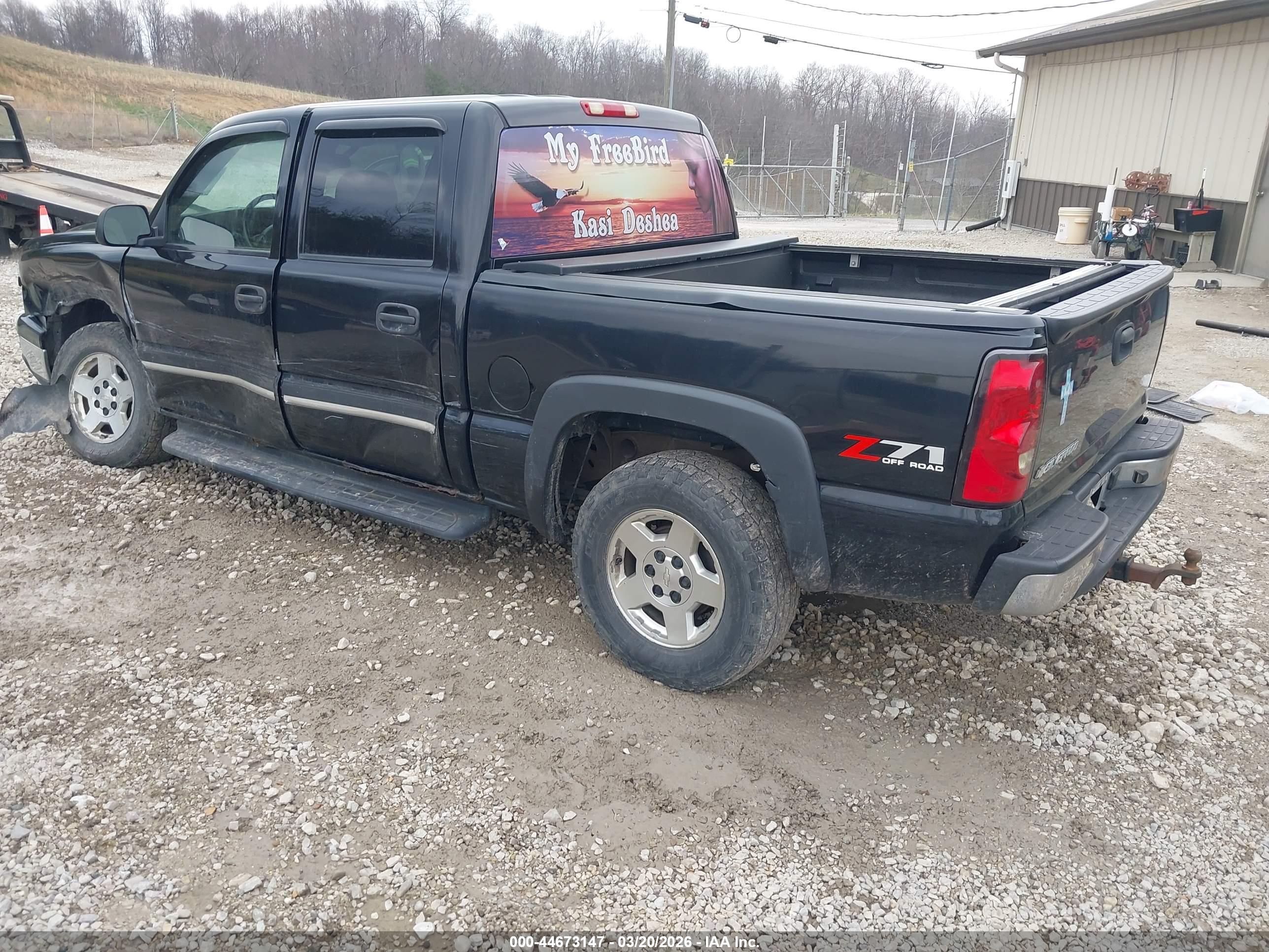 CHEVROLET SILVERADO image 3