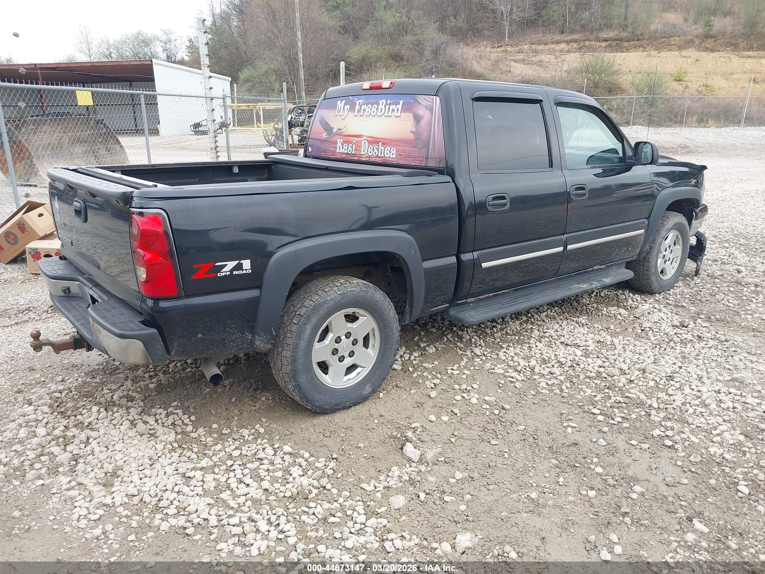 CHEVROLET SILVERADO image 4