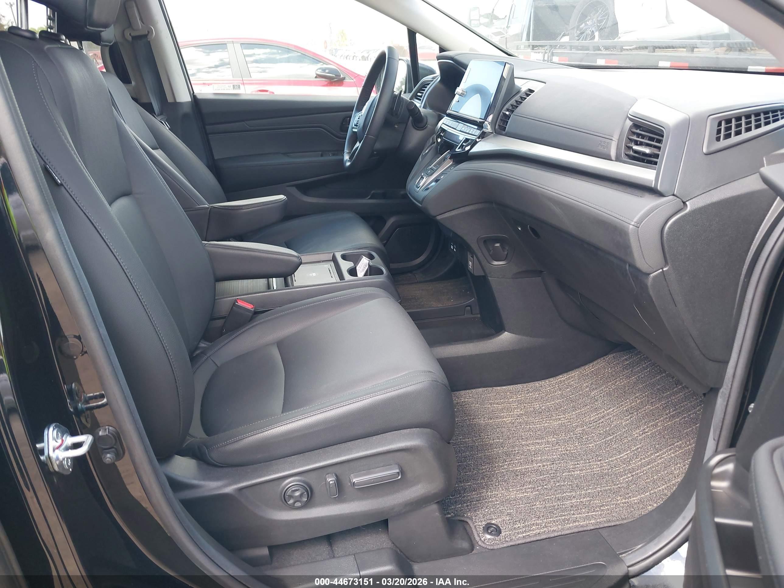 HONDA ODYSSEY image 5