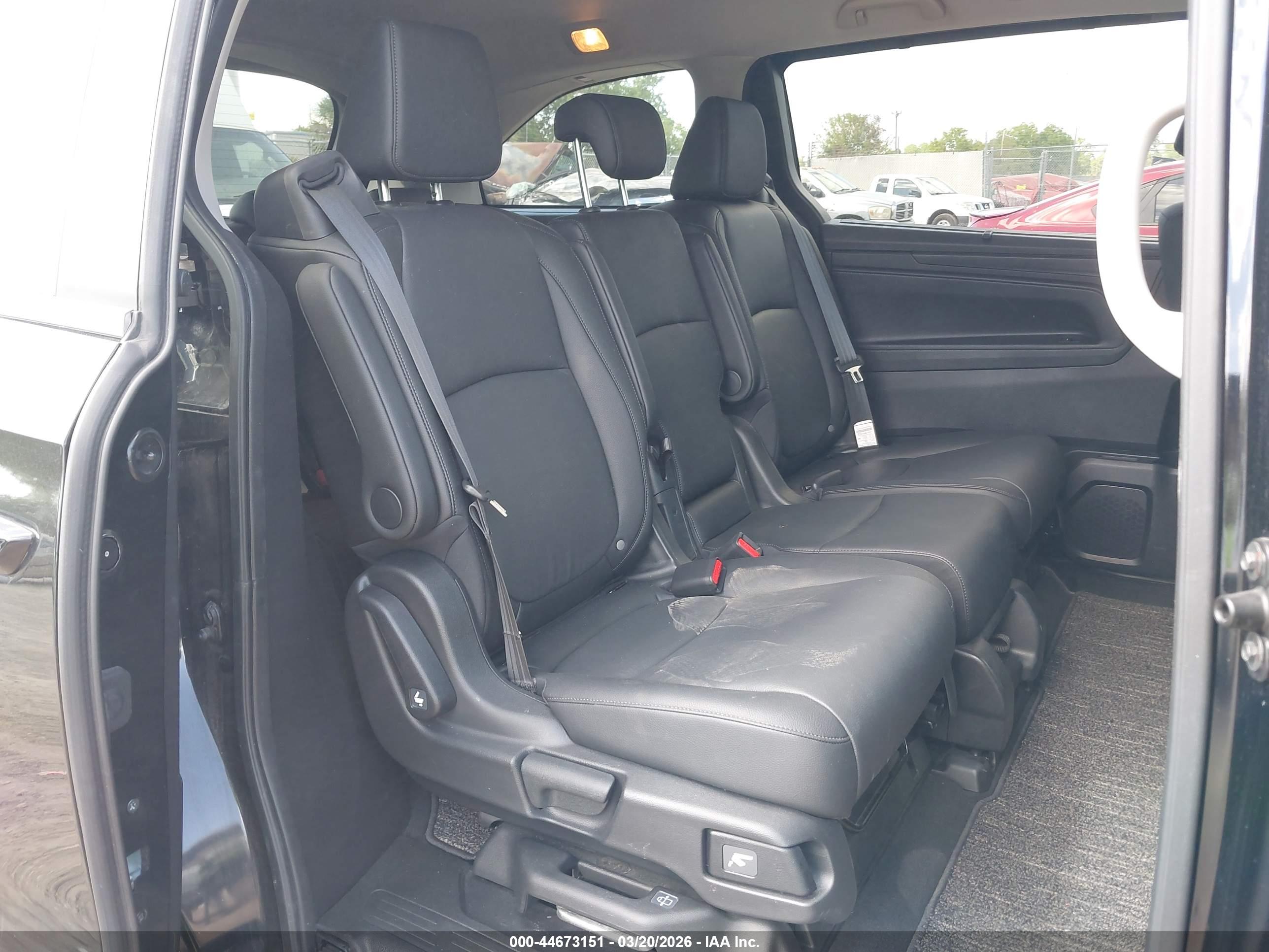 HONDA ODYSSEY image 8