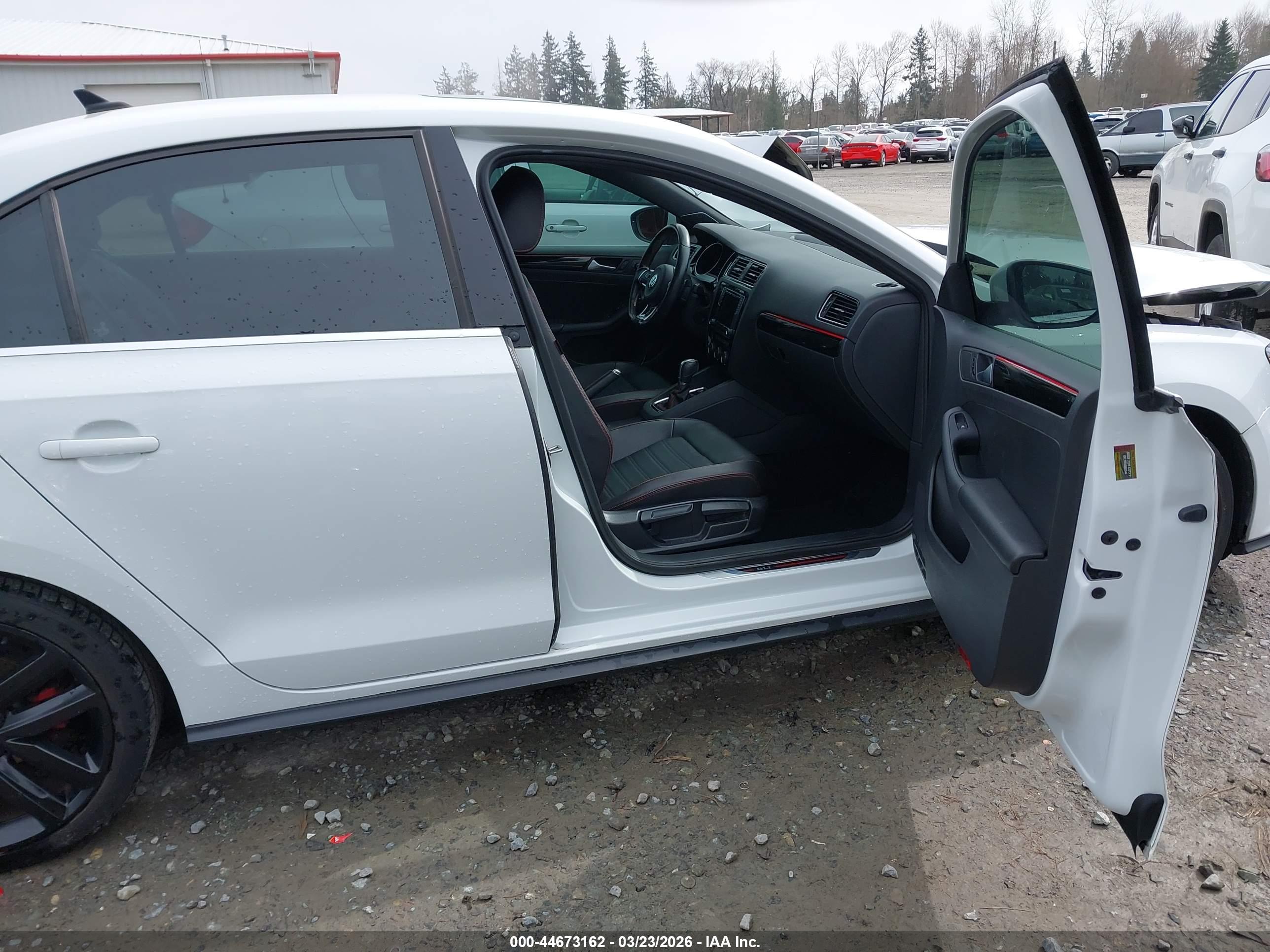 VOLKSWAGEN JETTA image 5