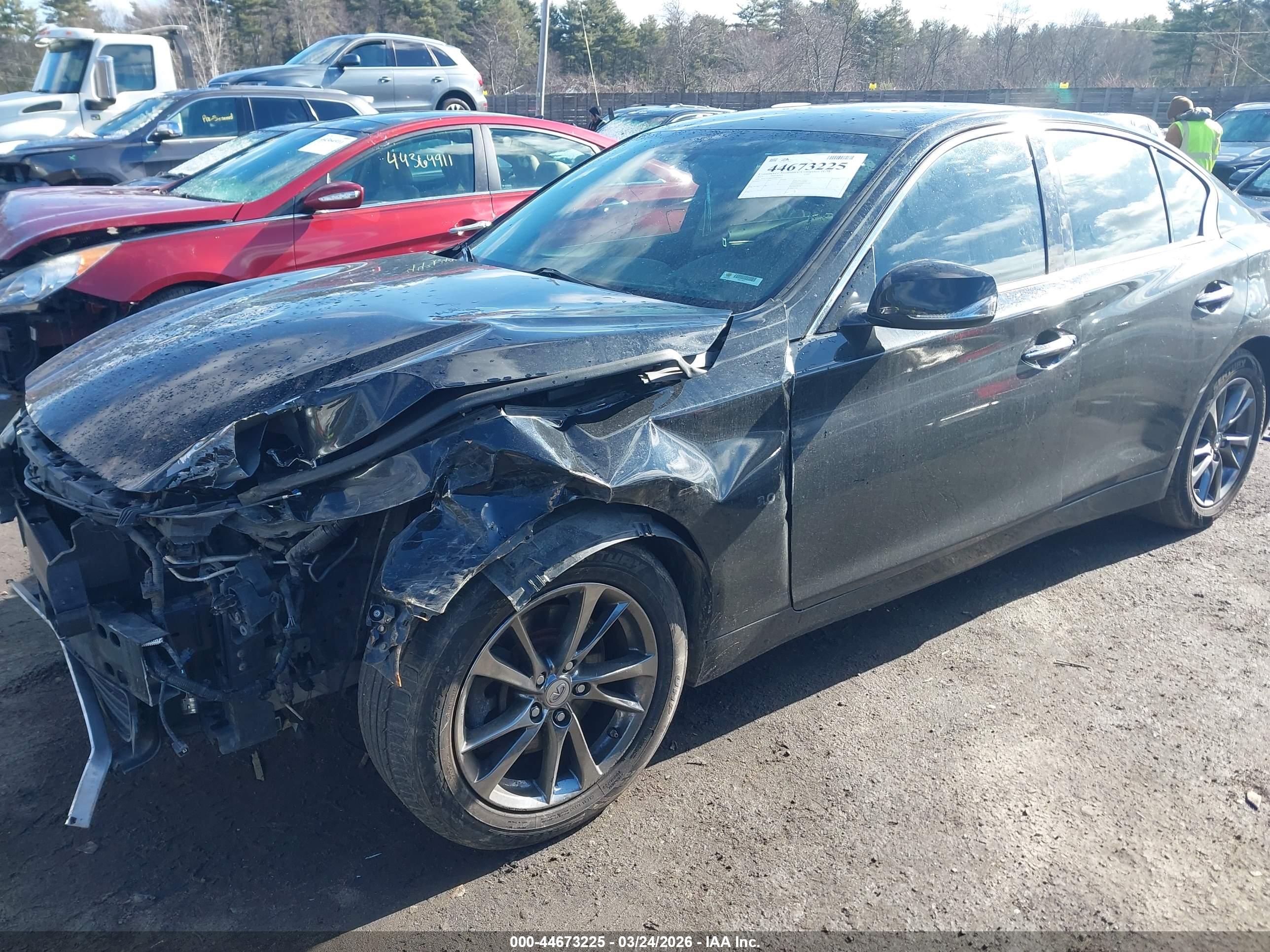 INFINITI Q50 image 2