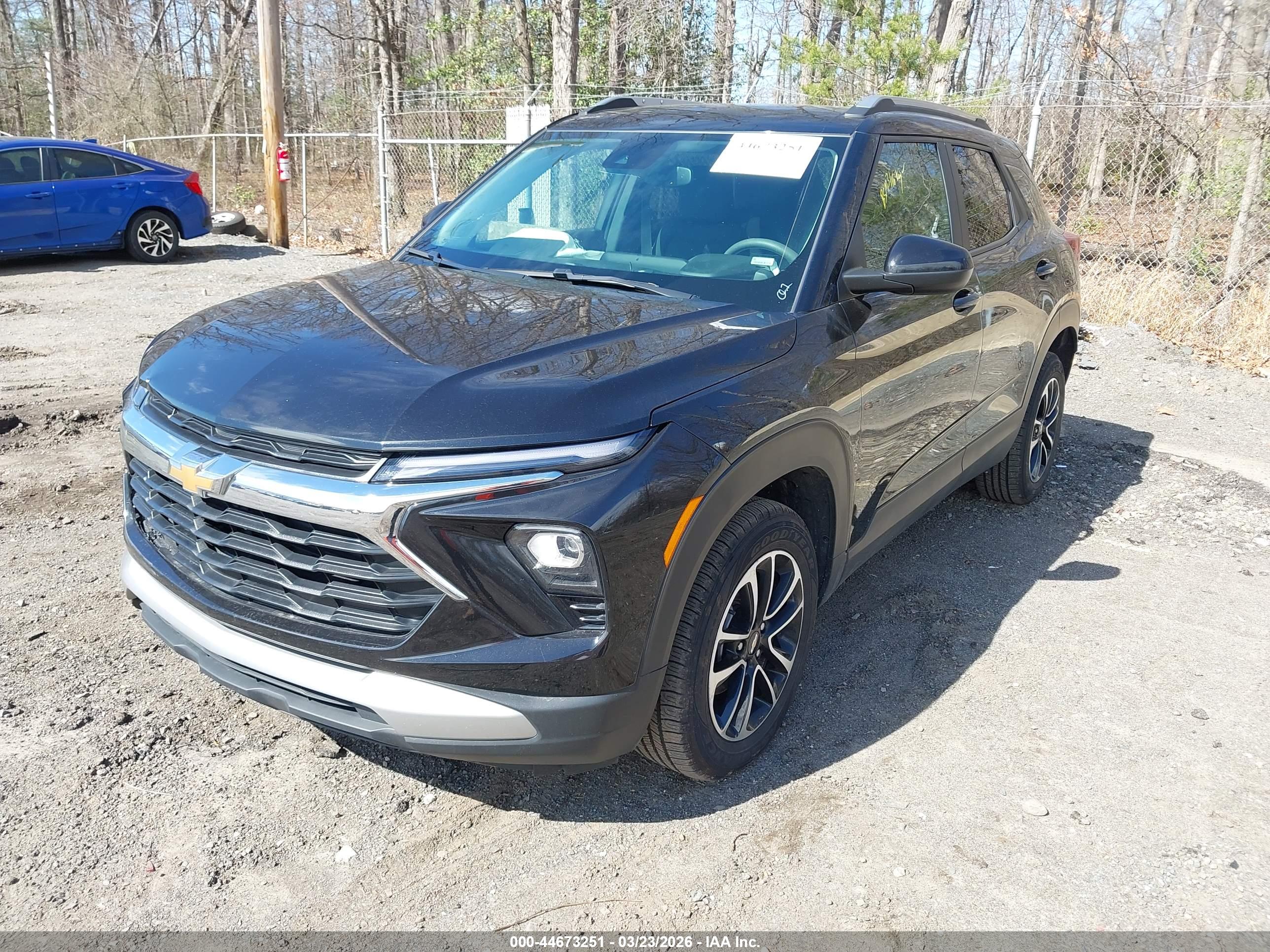 CHEVROLET TRAILBLAZER image 2