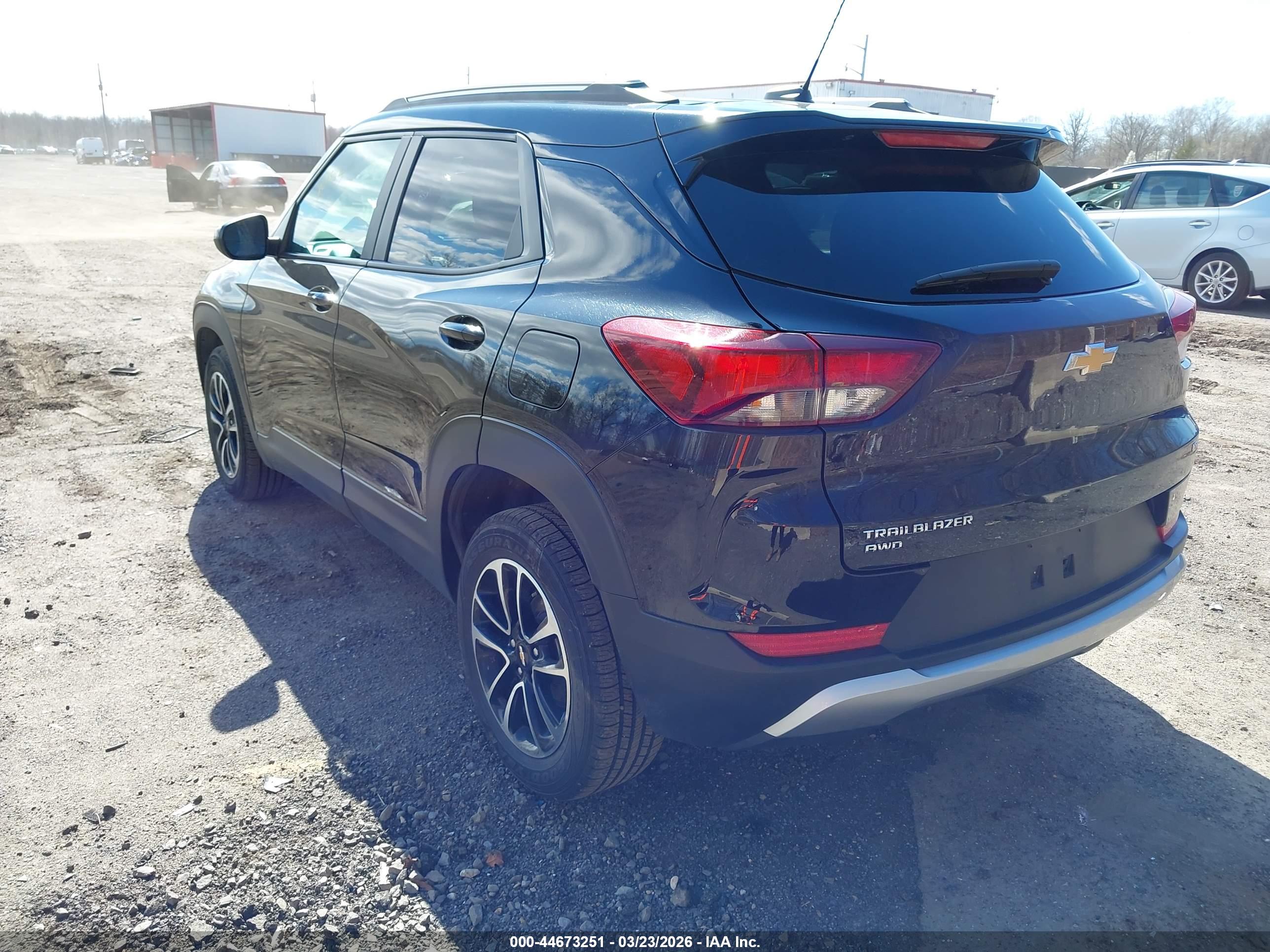 CHEVROLET TRAILBLAZER image 3