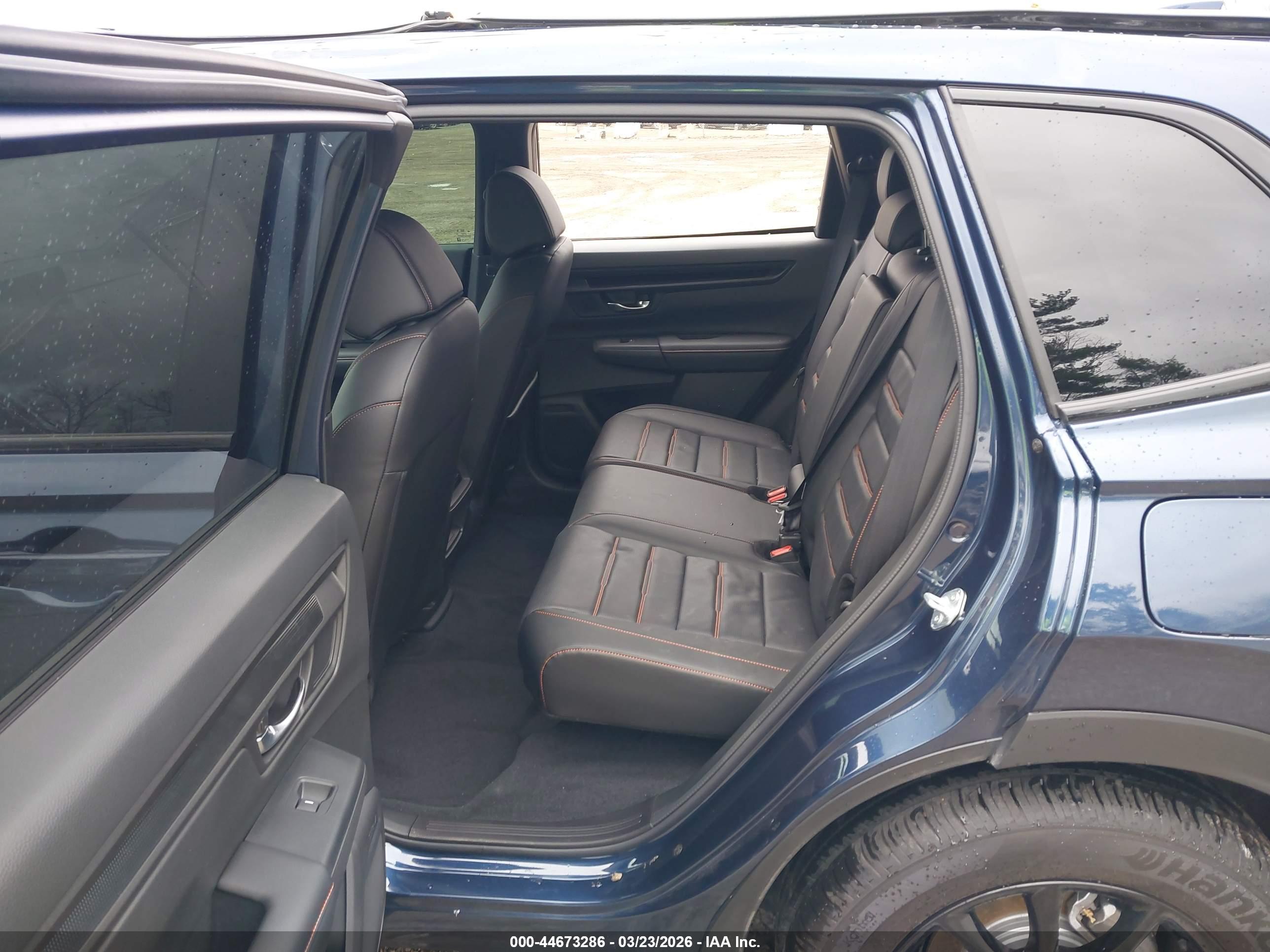 HONDA CR-V image 8
