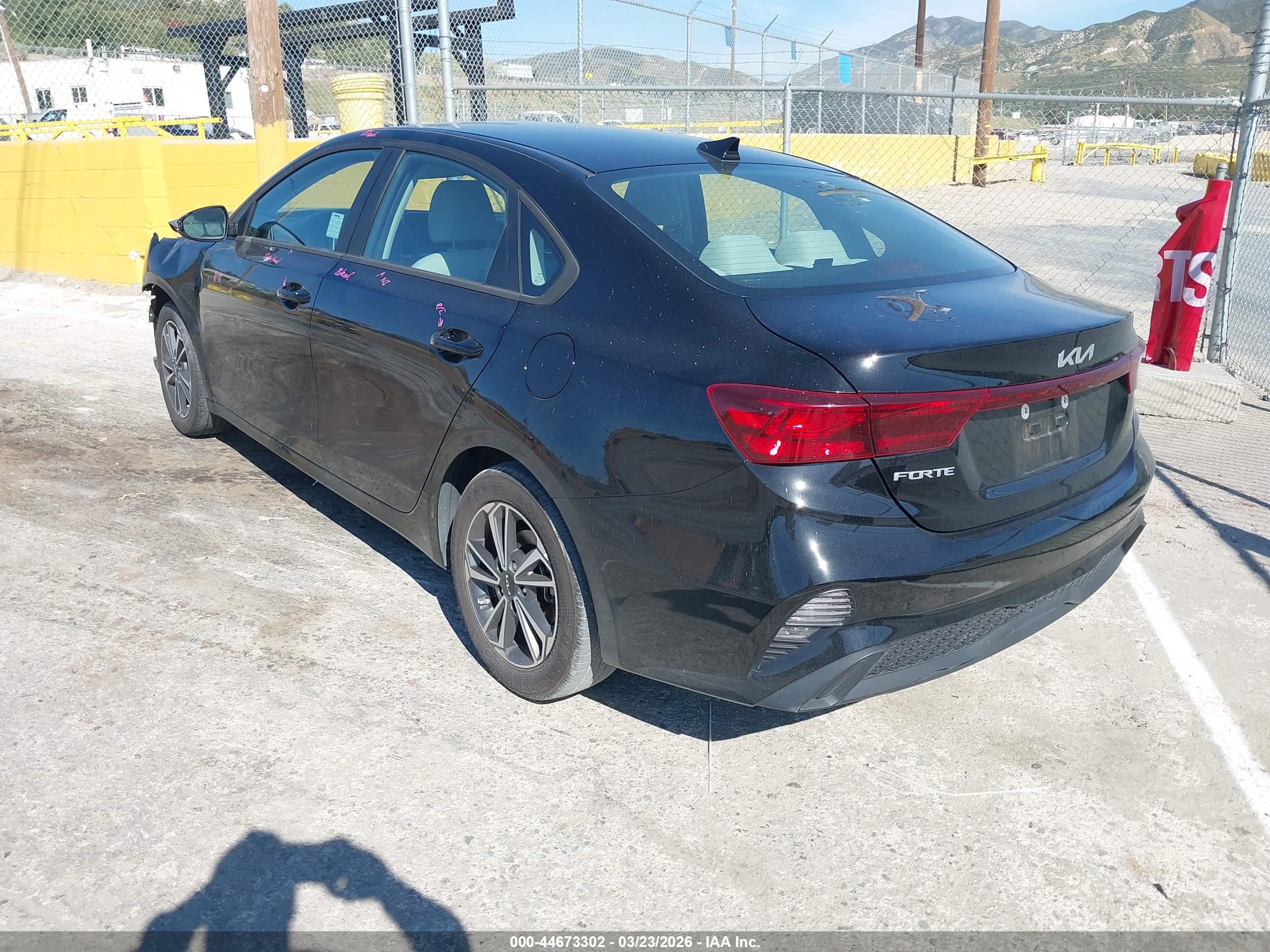 KIA FORTE image 3