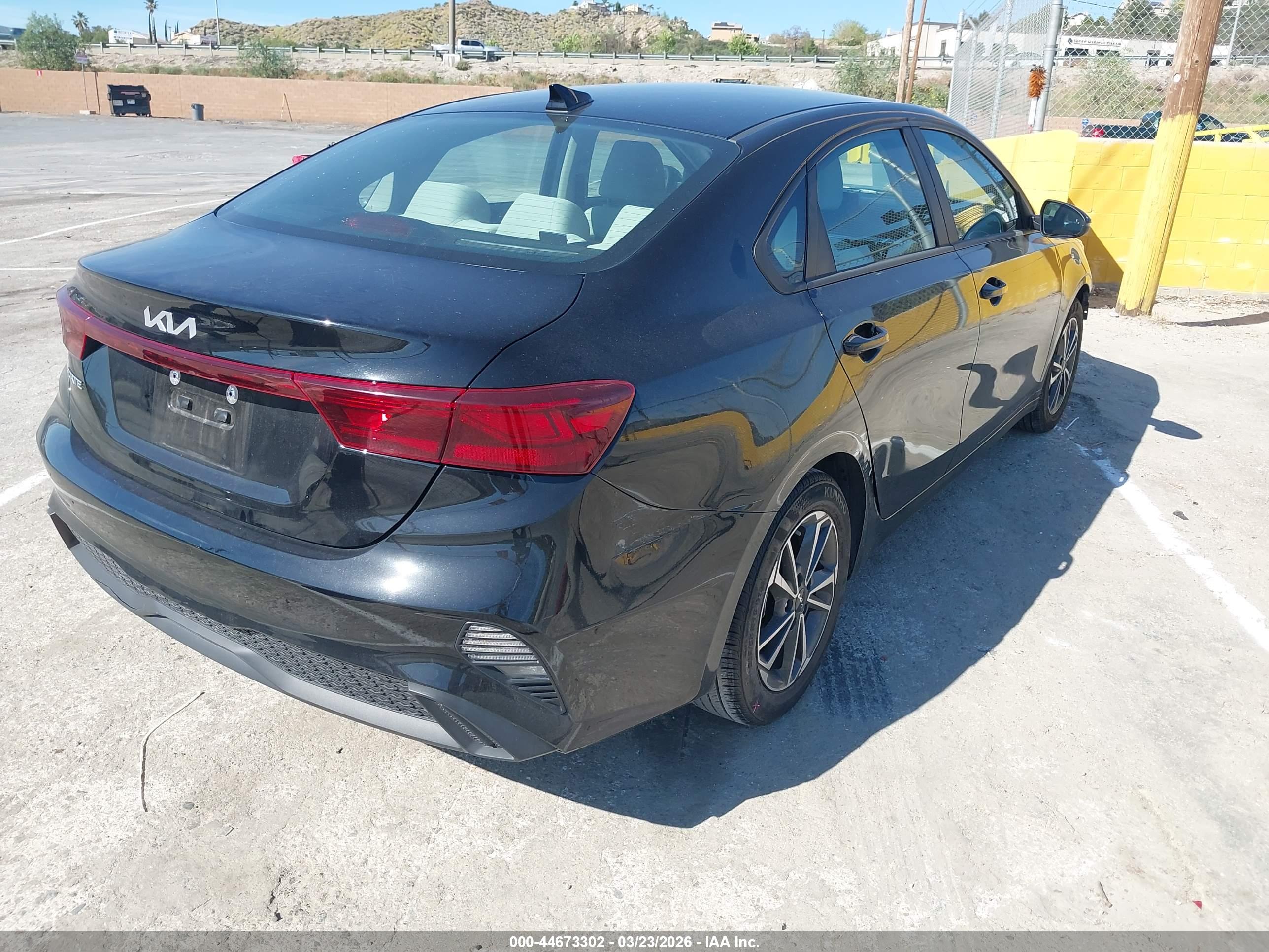 KIA FORTE image 4