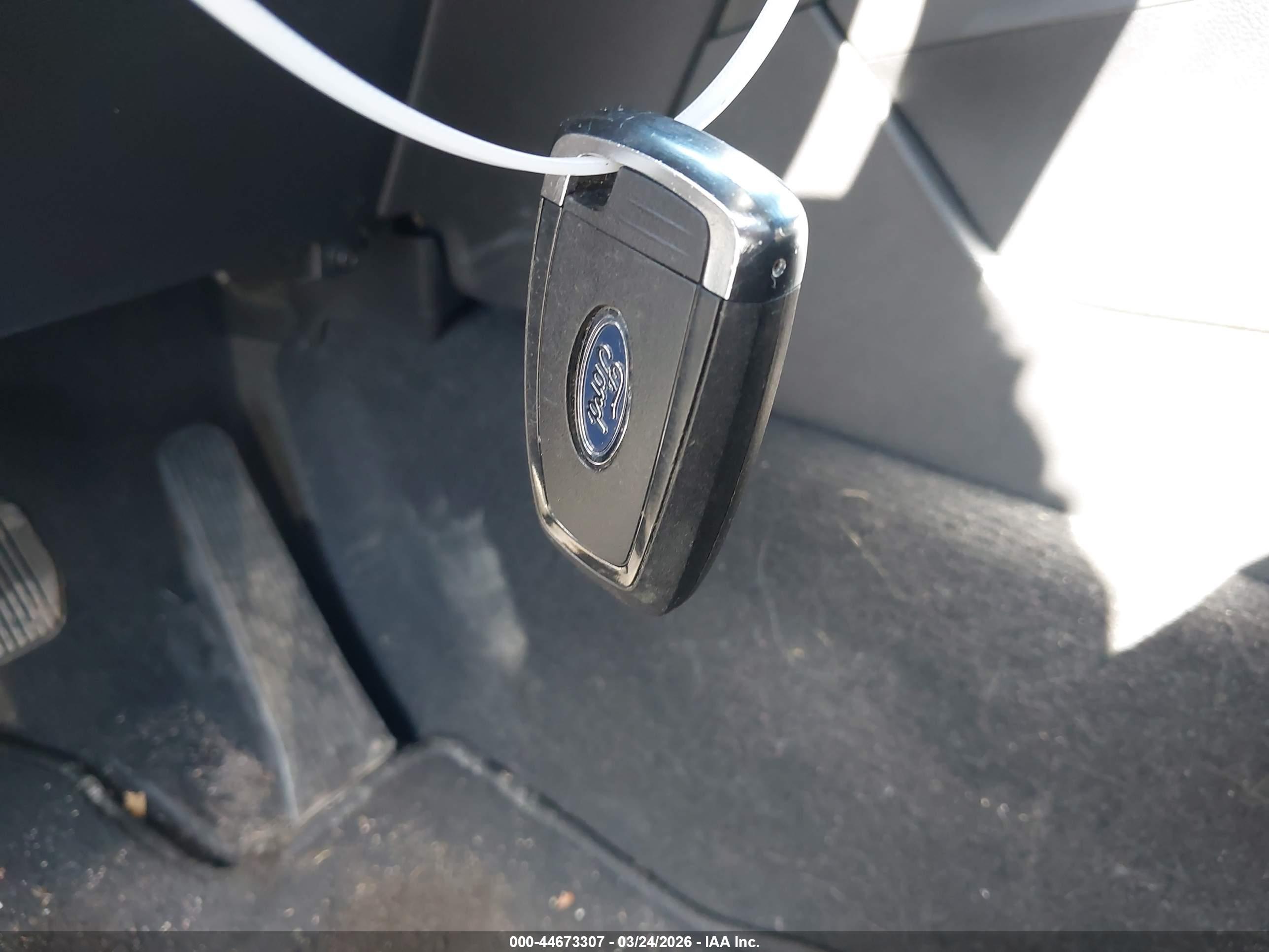 FORD EXPLORER image 11