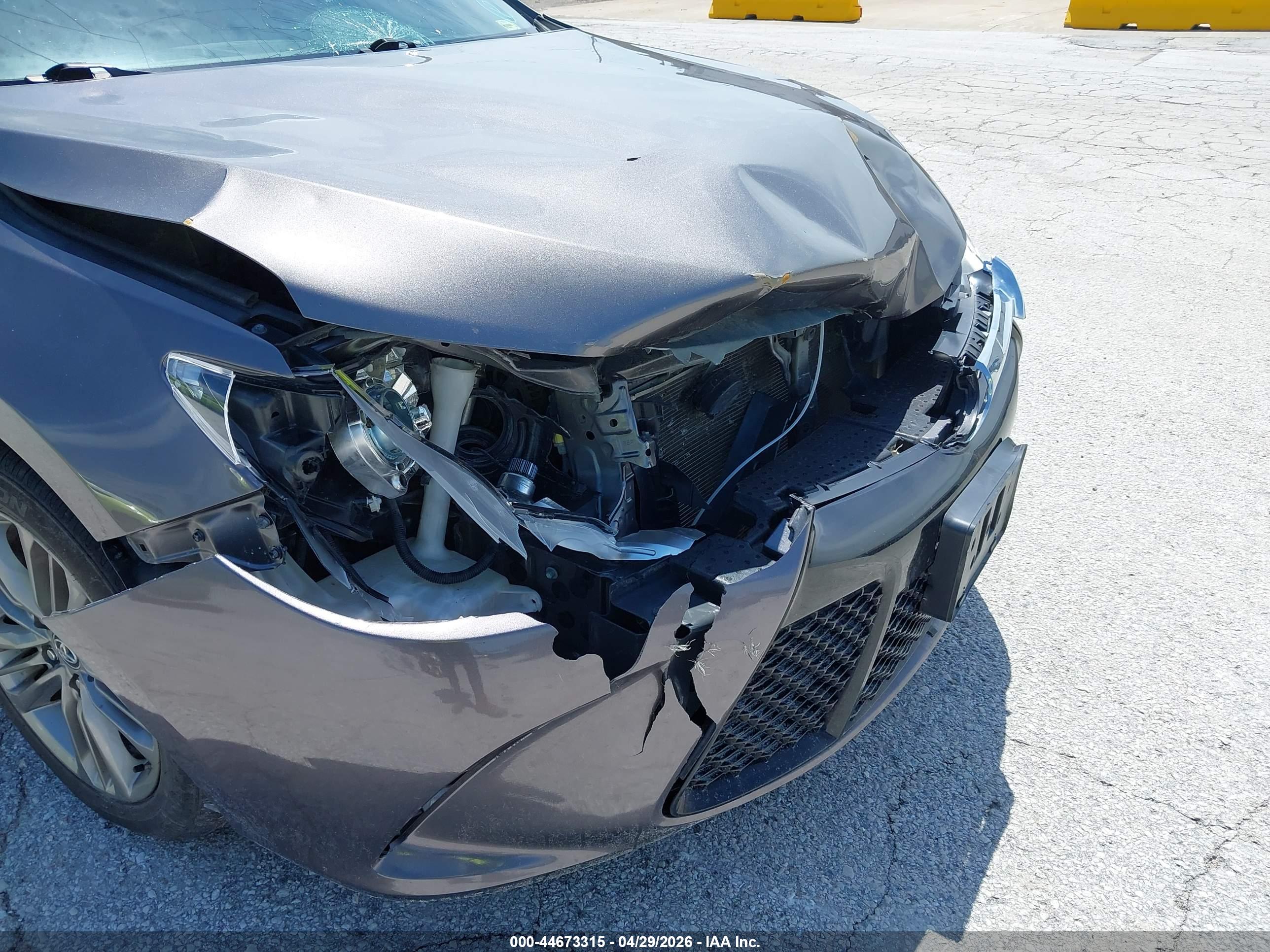 TOYOTA CAMRY image 6