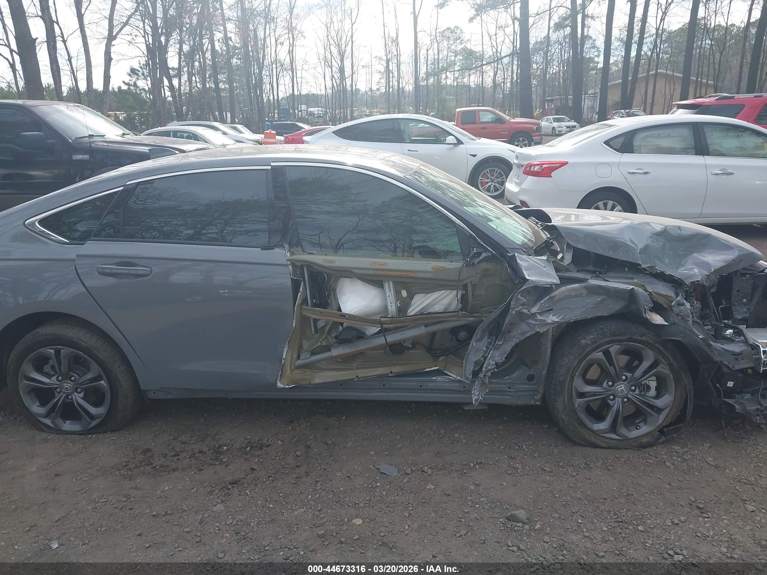 HONDA ACCORD image 6