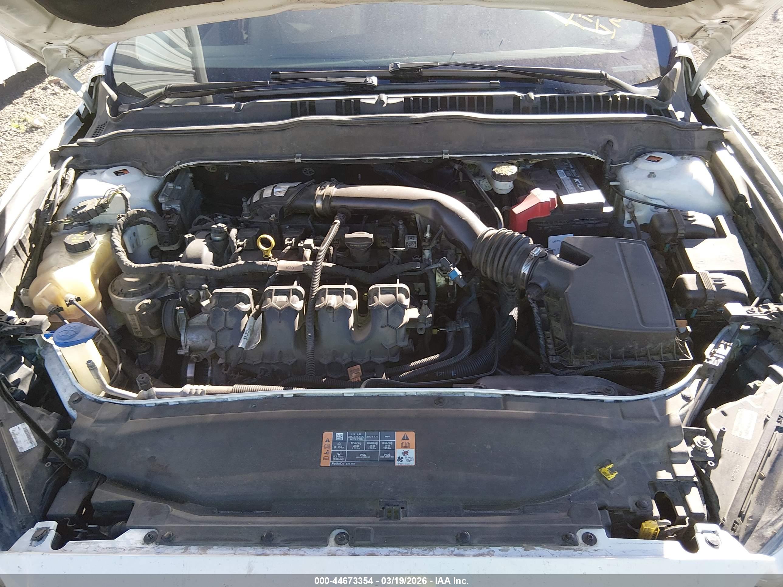 FORD FUSION image 10